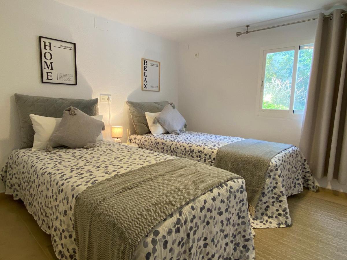 Private Pool & Garden - Walk To & Сasa de vacaciones *