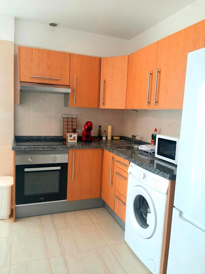 Comfortable 2-bedrooms Unit With Pool Apartment *