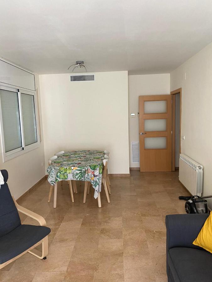 Apartment 4 In *