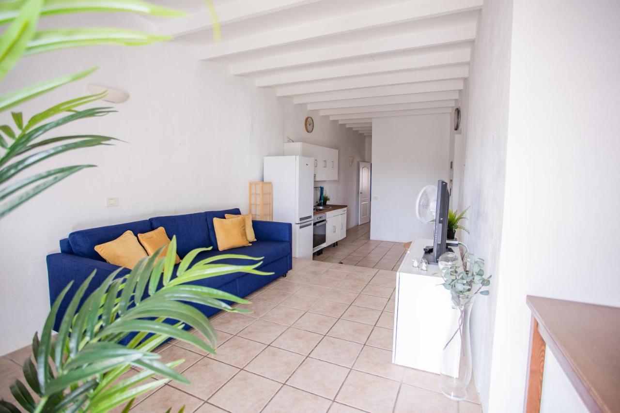 Zarah's Place “ Ocean” Sardina