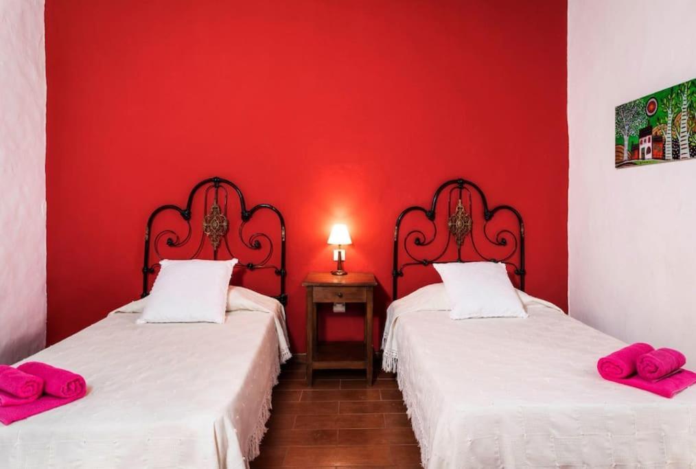 Villa Historica Con Molino De Viento