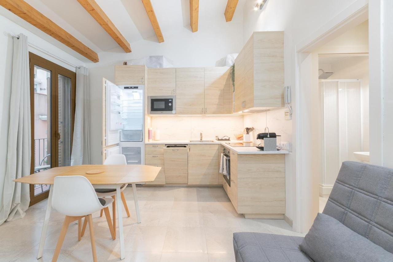 Center Apartment *
