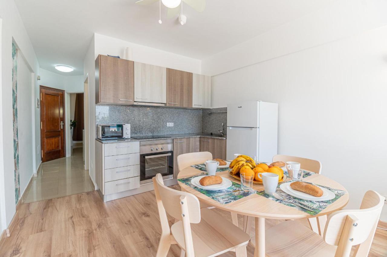 Charming Seaside And Terasse In Playa Paraiso Apartamento