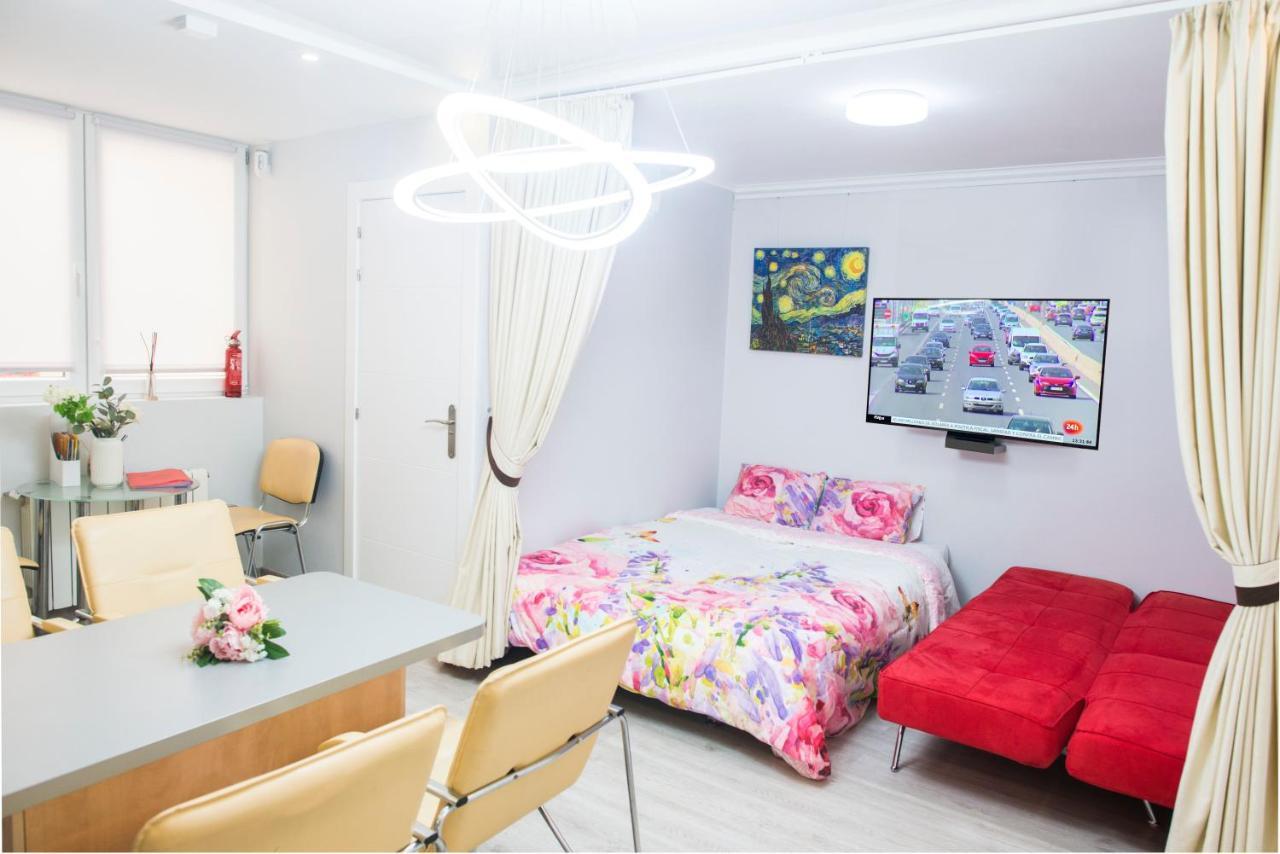 Camp Nou, Europa Fira - Modern Two-bedroom With Heating * L'Hospitalet de Llobregat