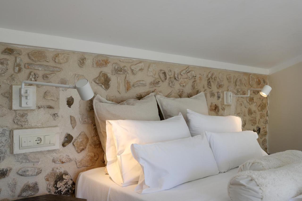 Nasilvana & Adults Only Benimantell