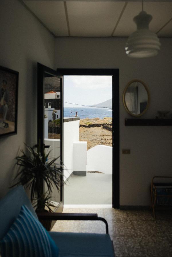 La Casa De La Caleta By Taller96 - El Hierro Island - La Caleta (El Hierro)