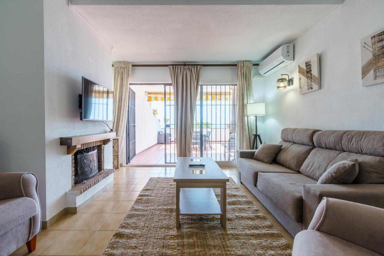 Living On The , First Line + Big Terrace Views Apartamento Benalmádena