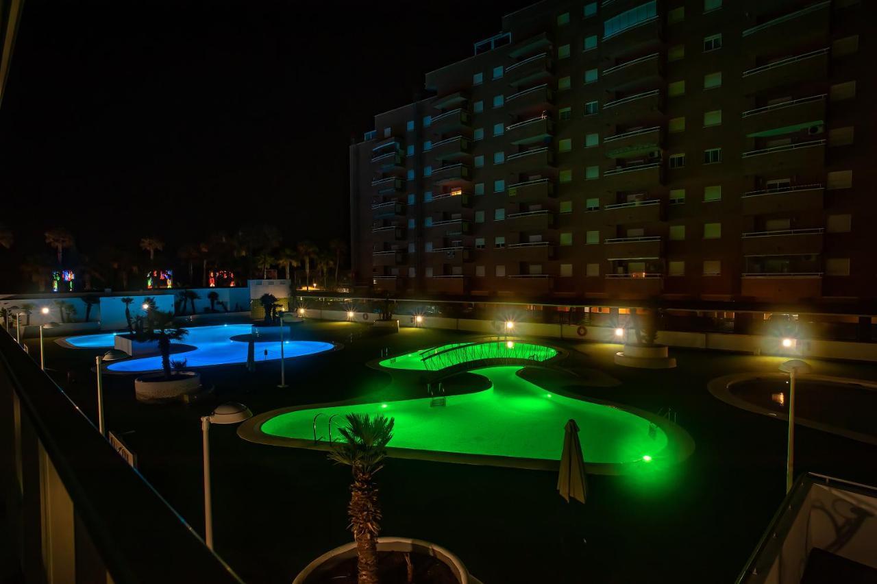 Deluxe Miramar Magic World *