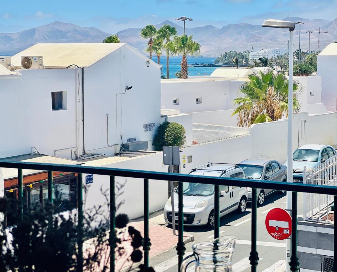 Canaryislandshost L Mar Azul