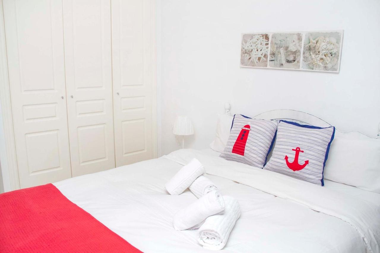 Navy Apartment, El Poris *