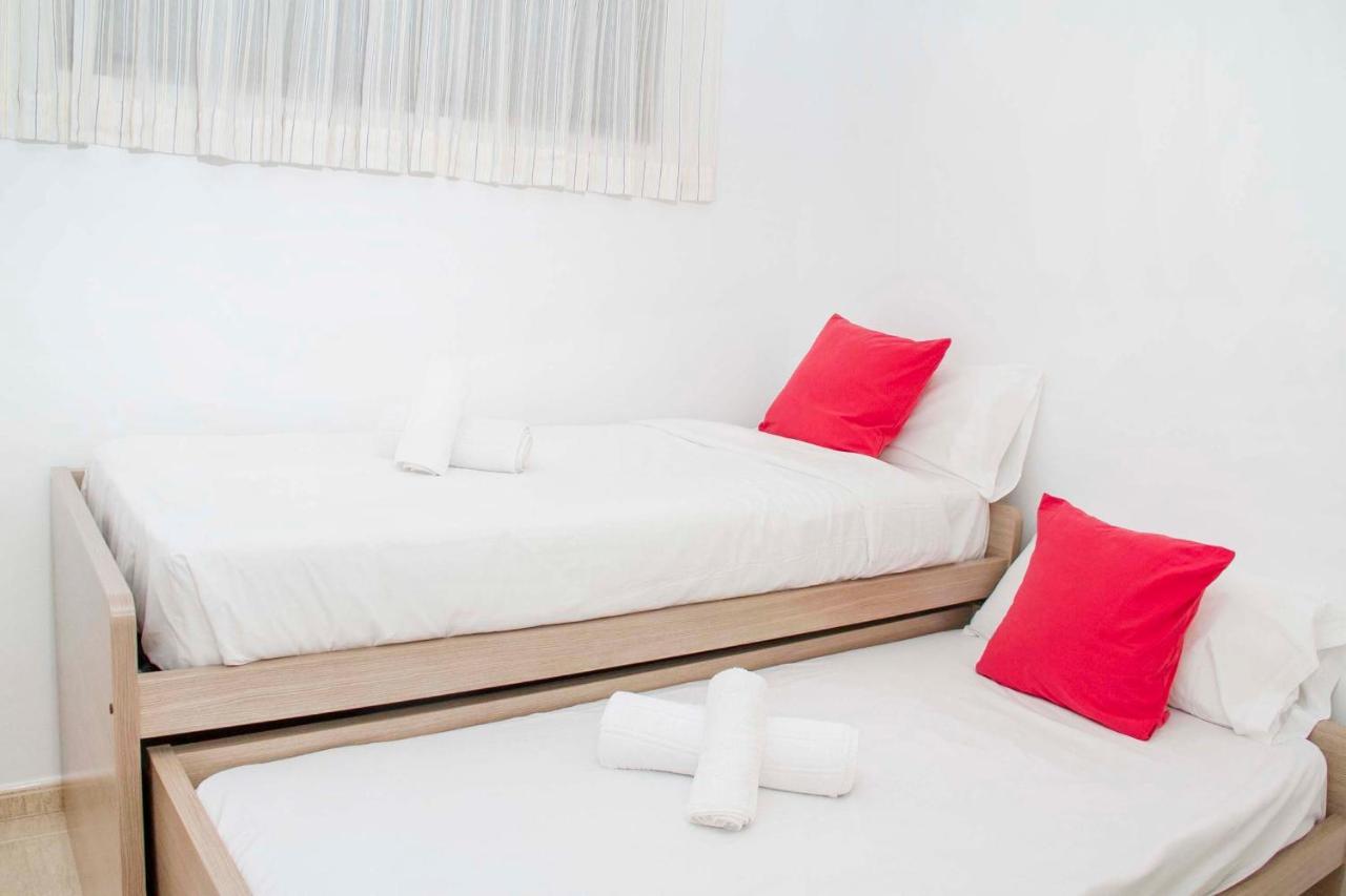 Navy Apartment, El Poris *