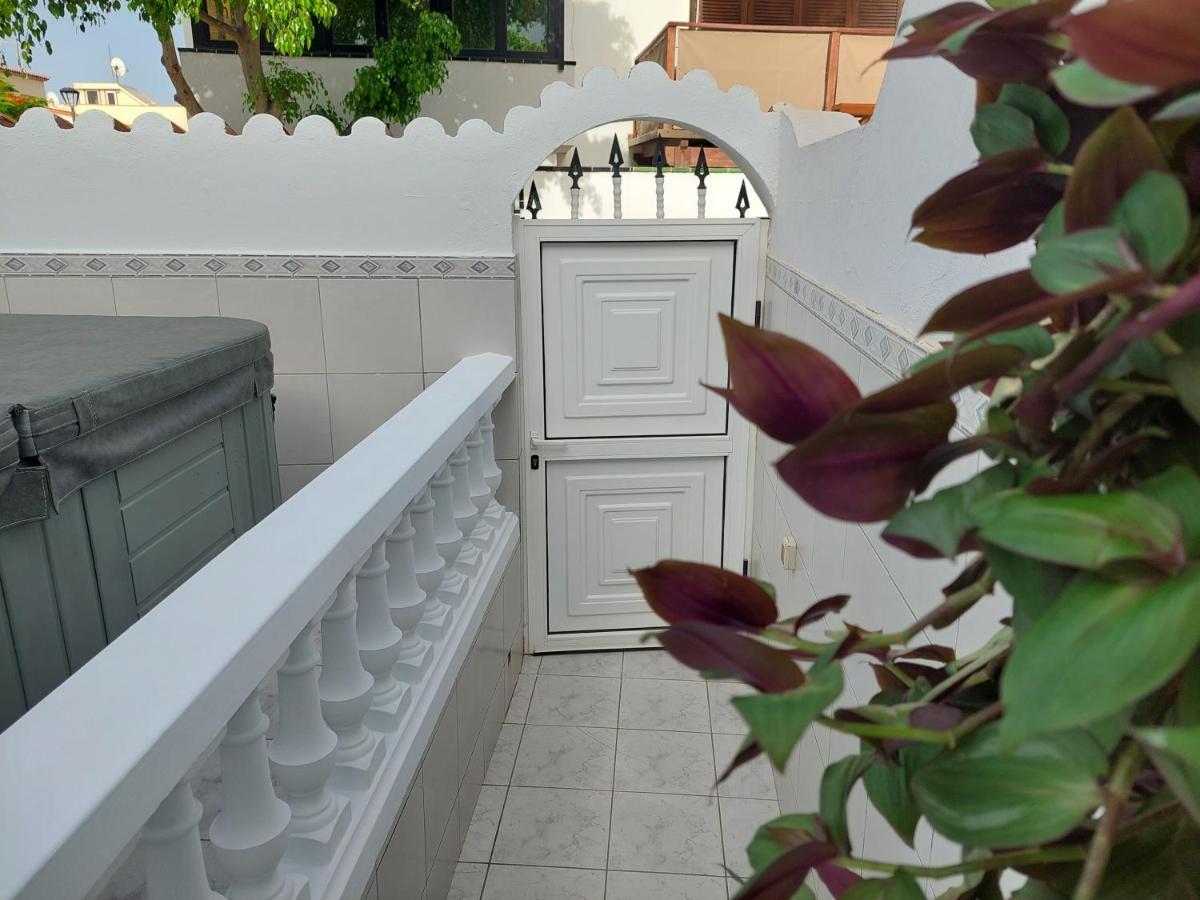 Jacuzzi House Sunflower