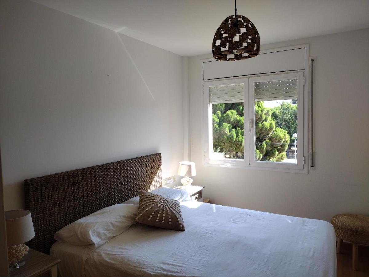 Apartamento Encantador Familiar 4 Px Con Terraza, Parking Y Wi-fi En