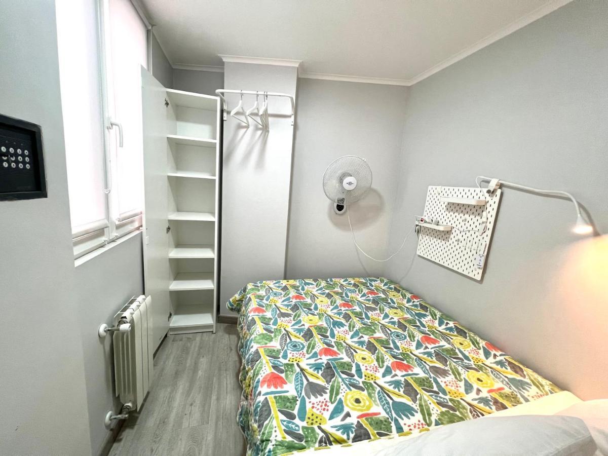 Apartamento Camp Nou, Europa Fira - Modern Two-bedroom With Heating *