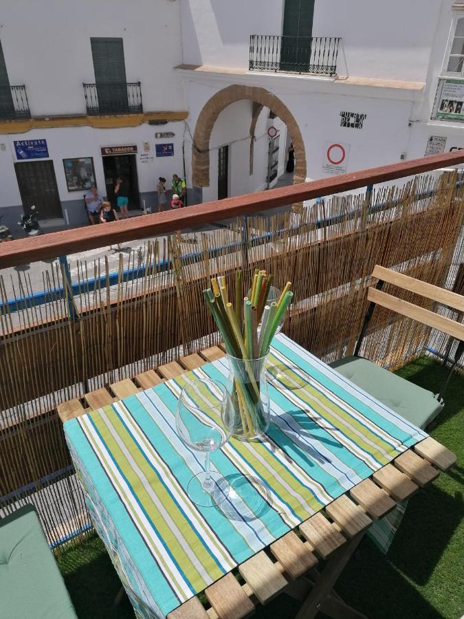 Arco De La Villa,solo Familia Y Parejas,parking Gratuito