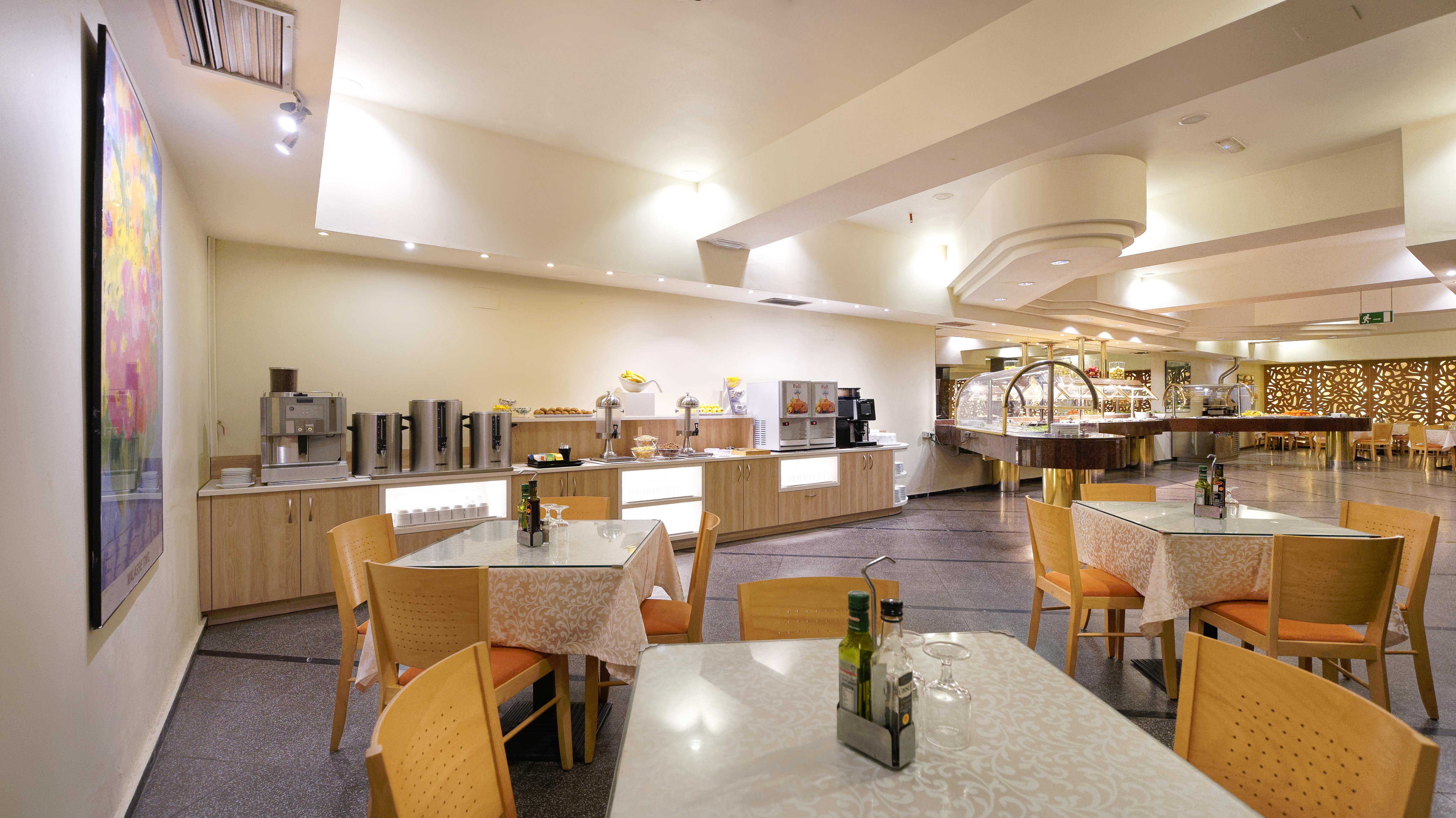 Bull Astoria Hotel 3*