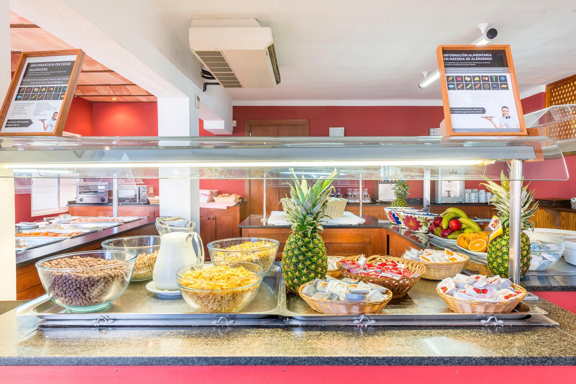 Playa Ferrera Aparthotel 3*