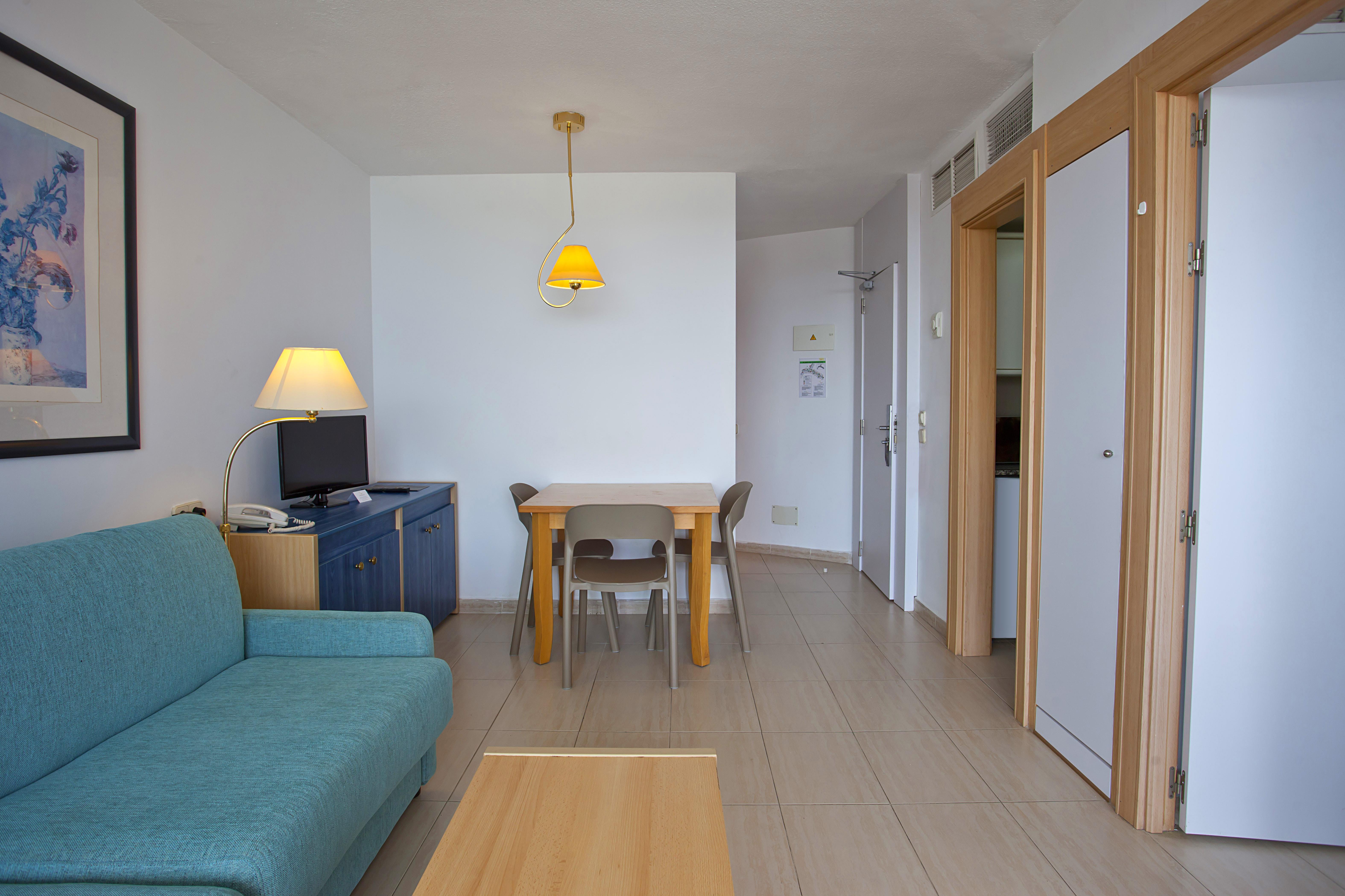 Aparthotel Vistasol 3*