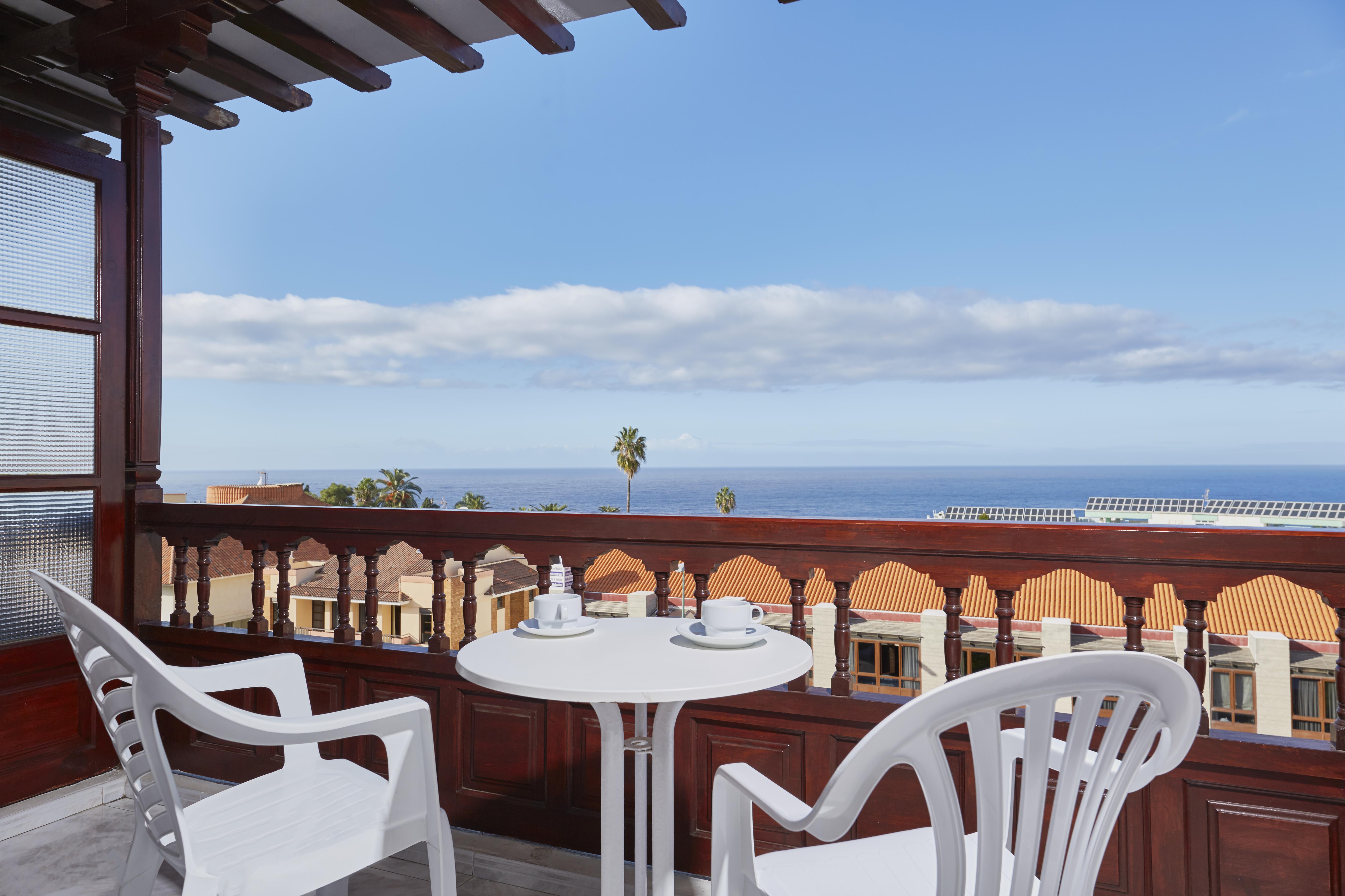 Coral Teide Mar Aparthotel 3*