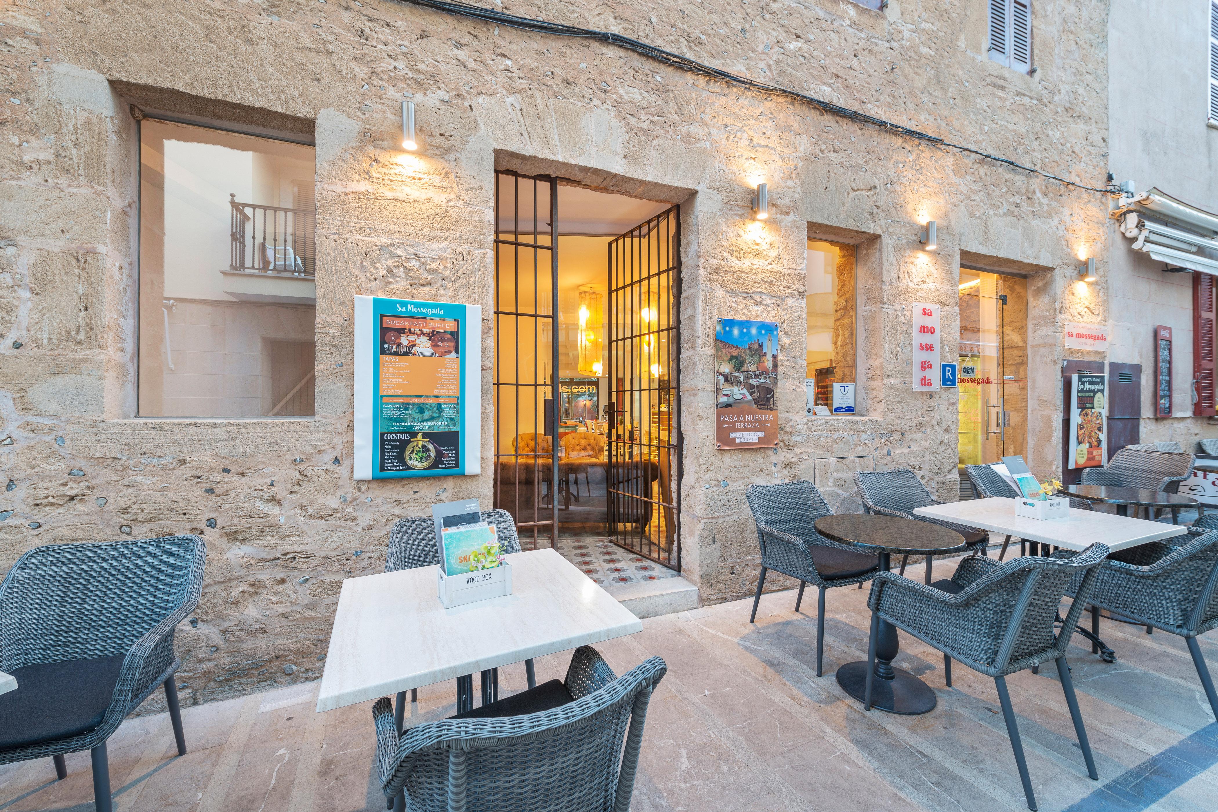 Petit - Turismo De Interior Alcudia (Mallorca)
