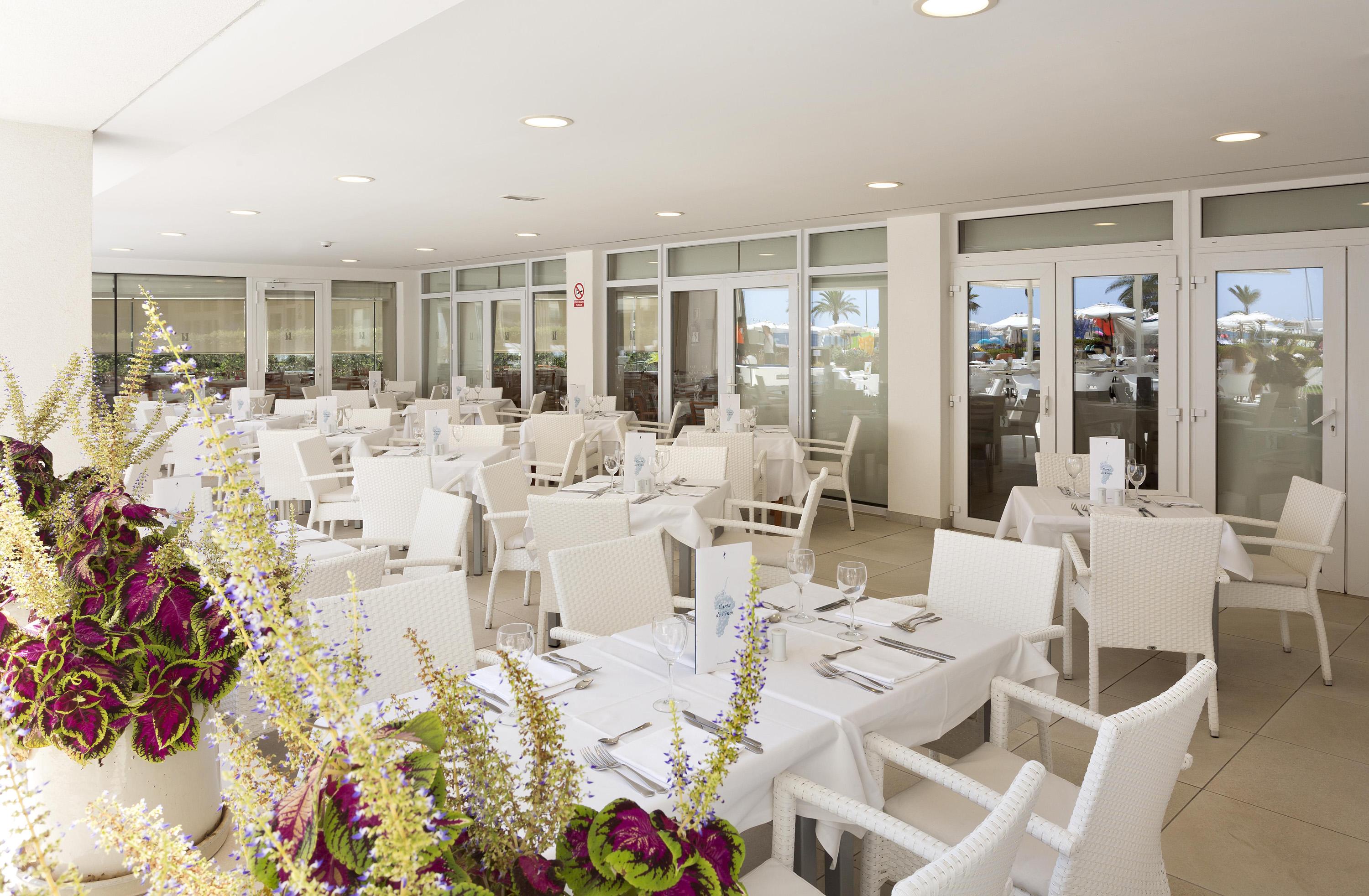 Hipotels Mercedes Apartahotel 4*