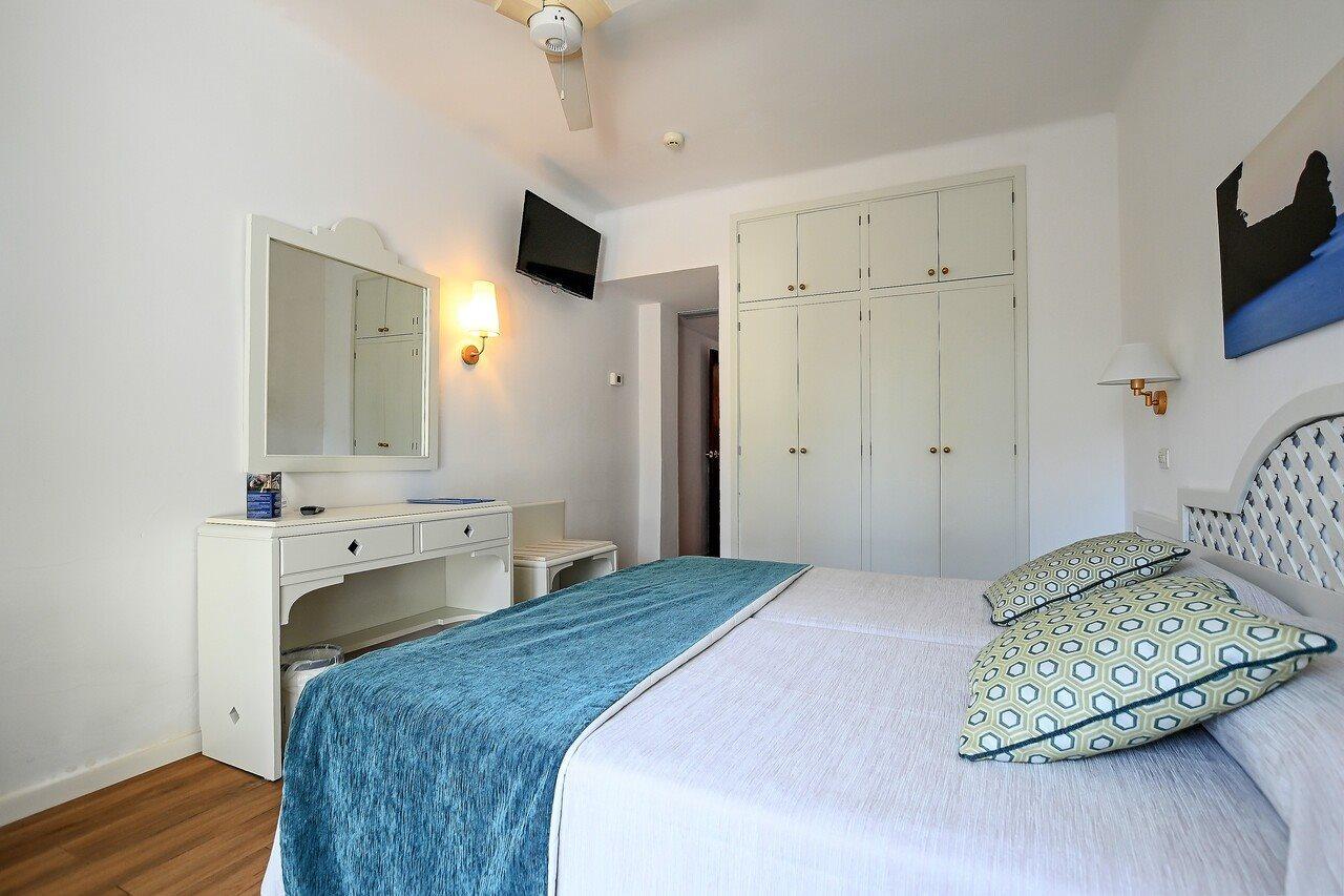 Pinos Playa Hotel 3*