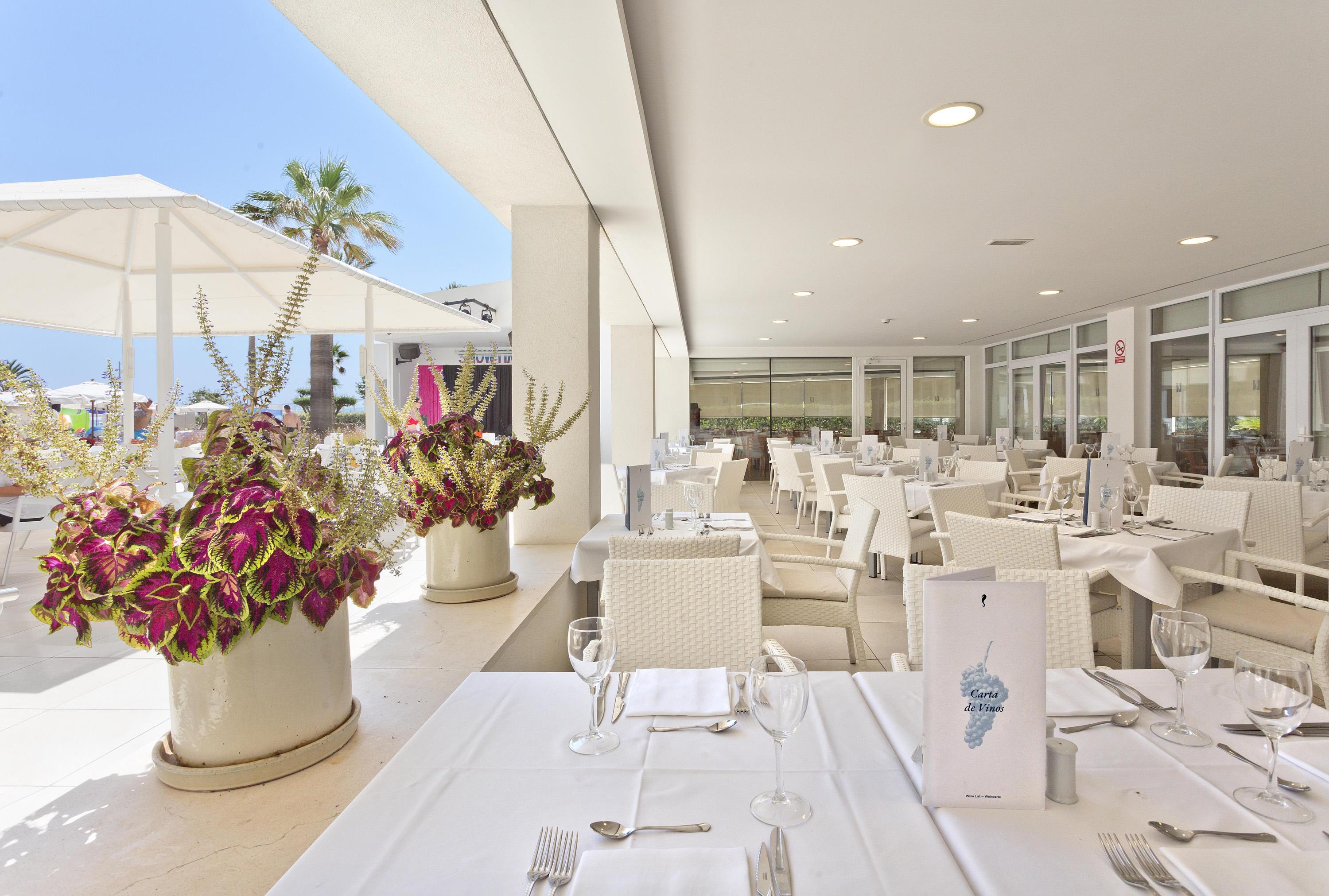 Hipotels Mercedes Apartahotel 4*
