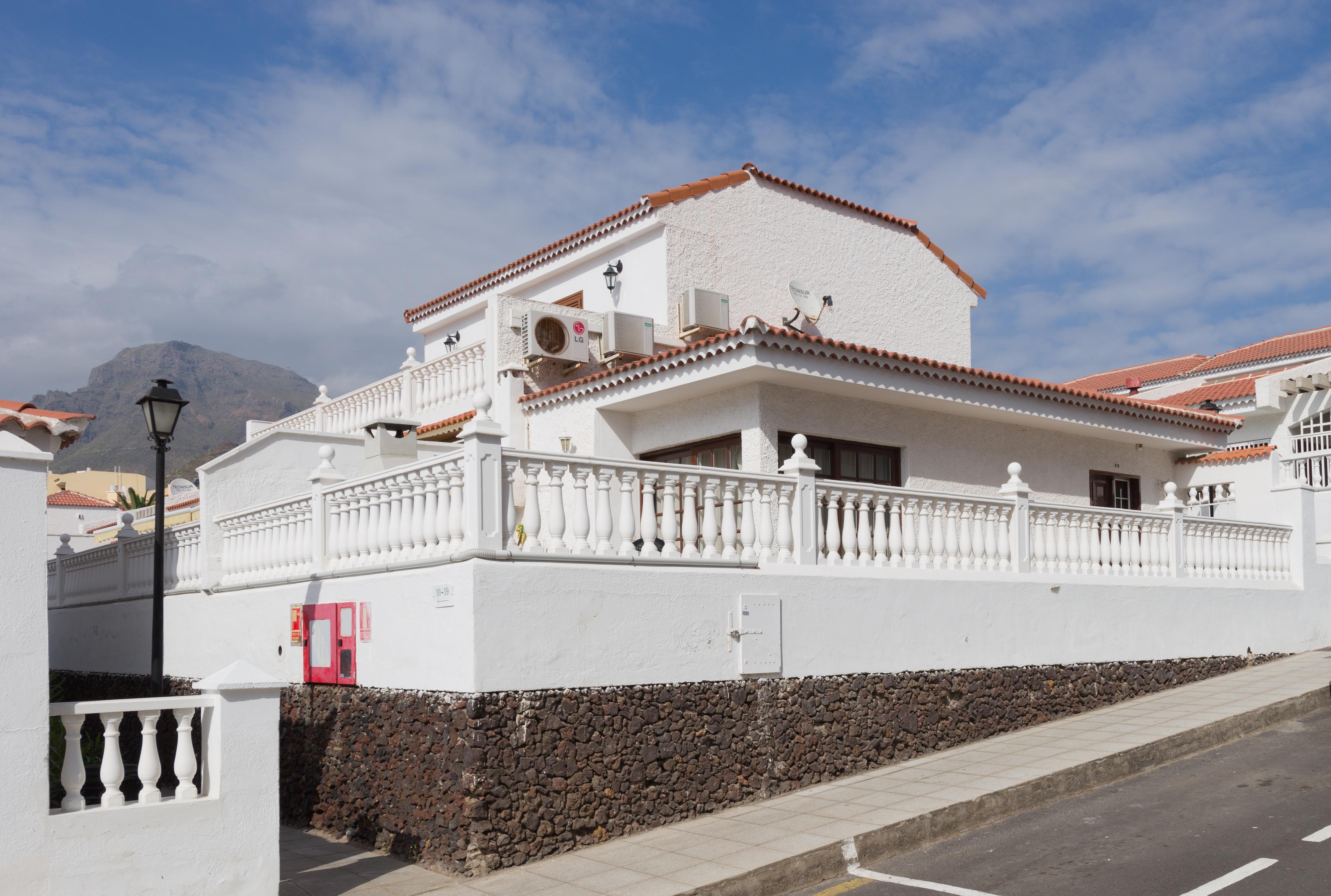 Tinerfe Garden Aparthotel 2*