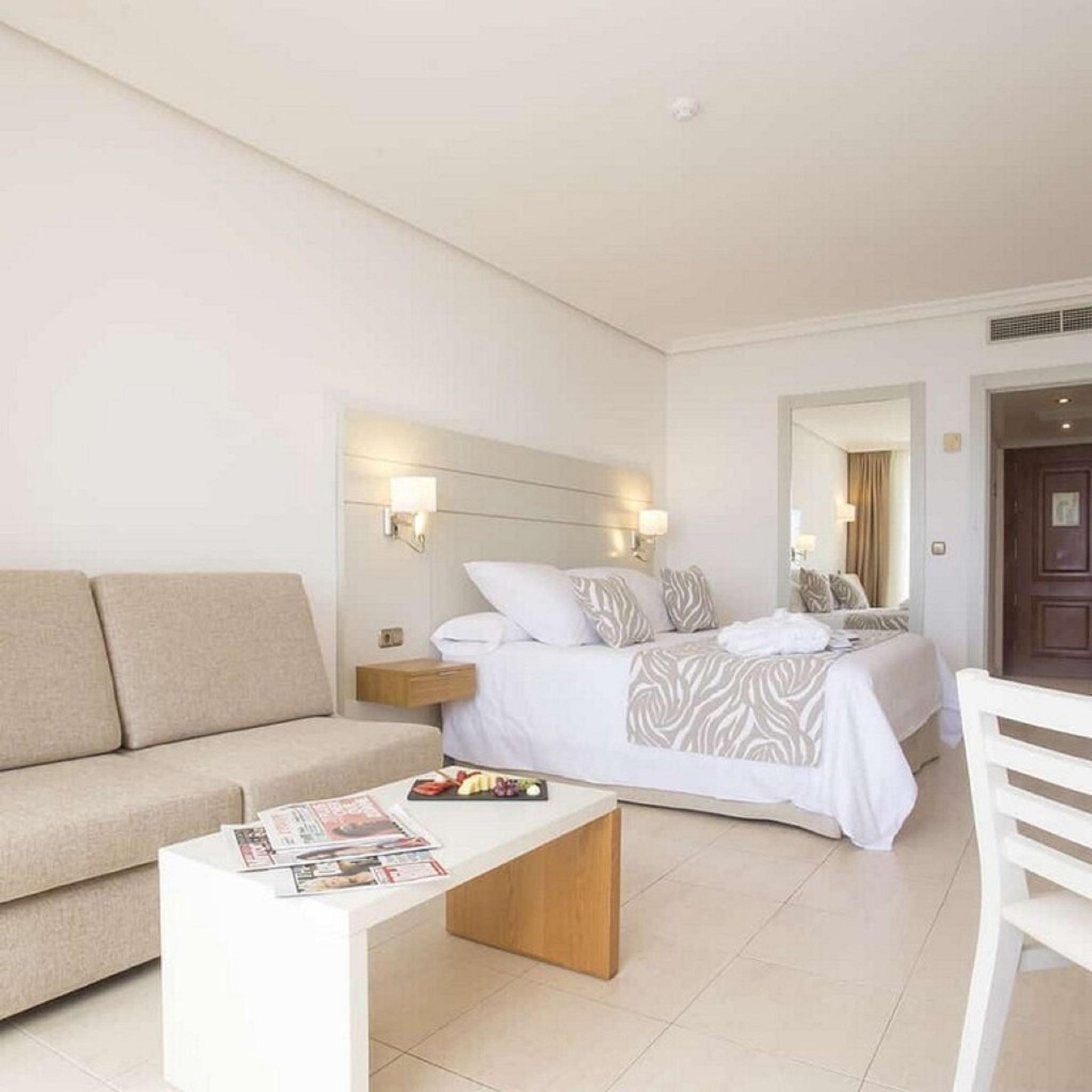 Landmar Playa La Arena Hotel