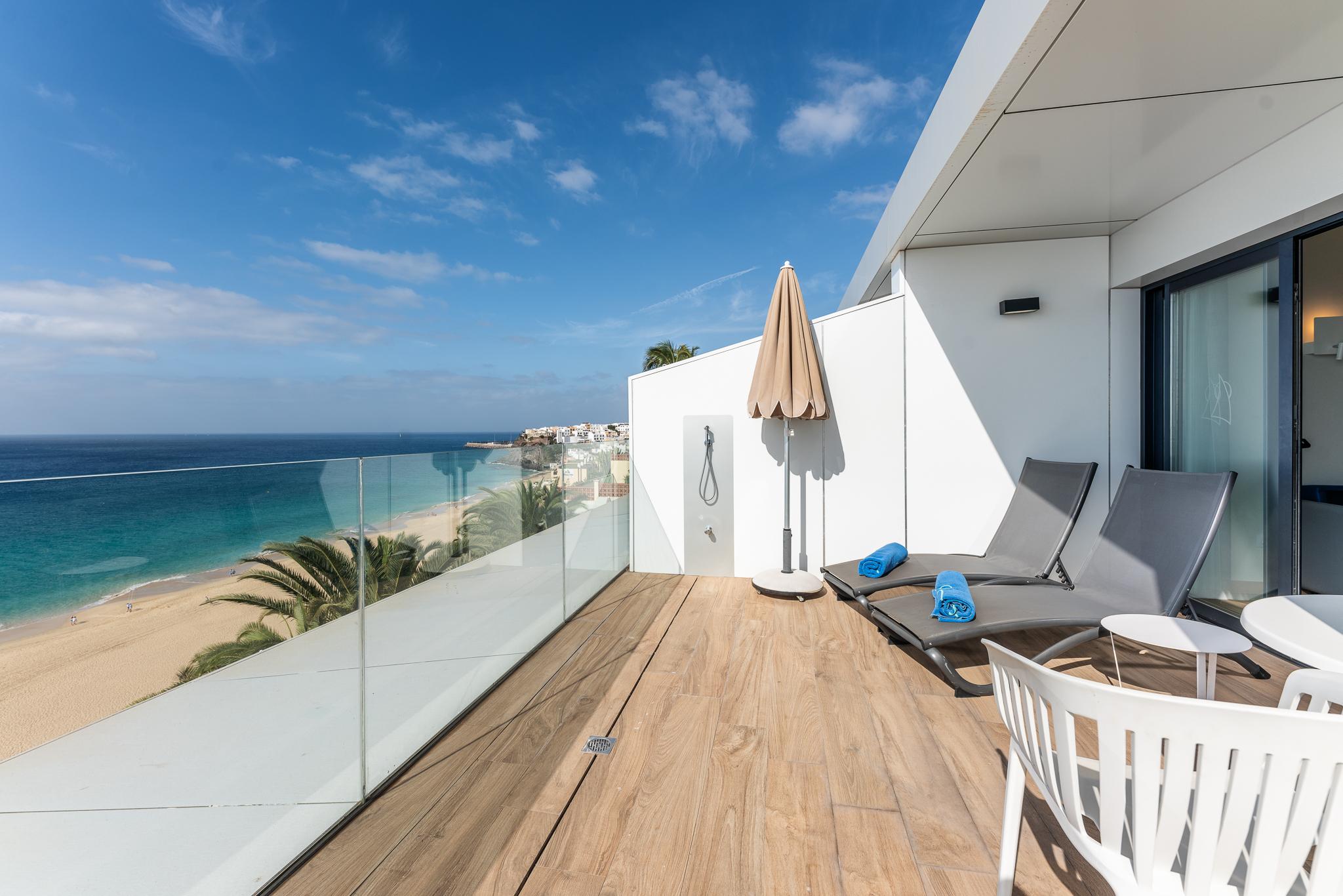 Garden & Sea Boutique By Livvo Apartment
