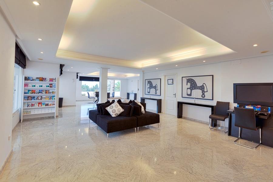 Camelina 3* San Antonio Abad