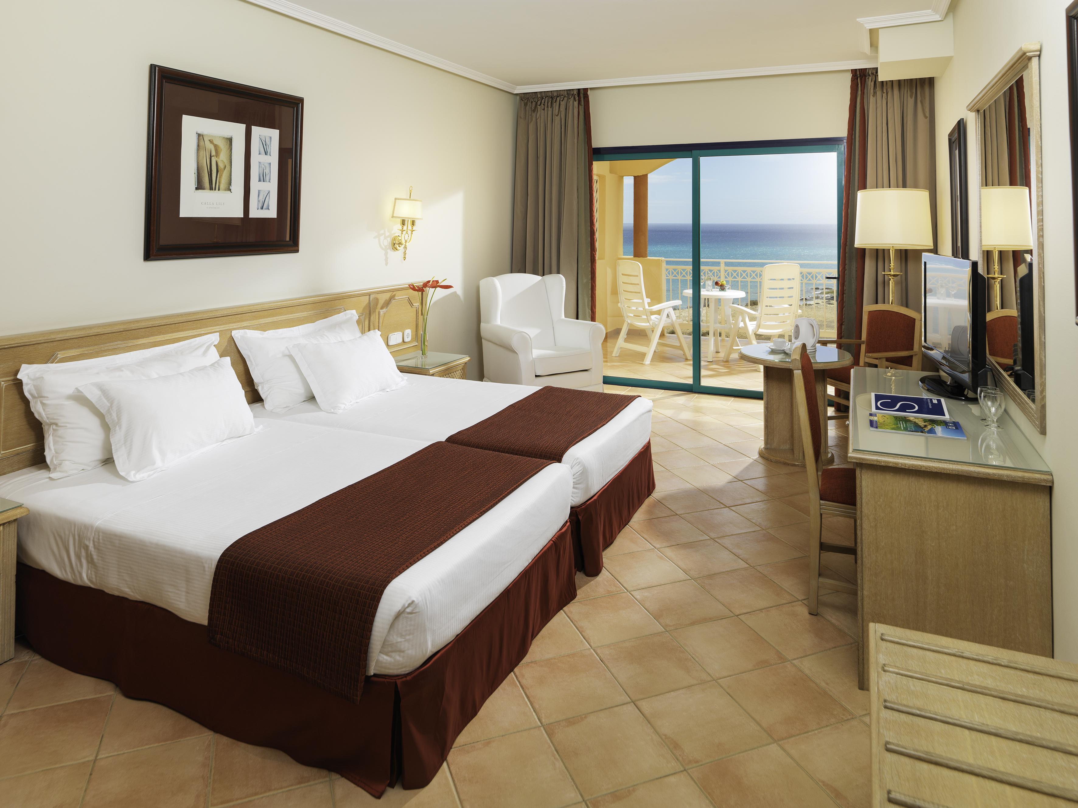 H10 Sentido Playa Esmeralda