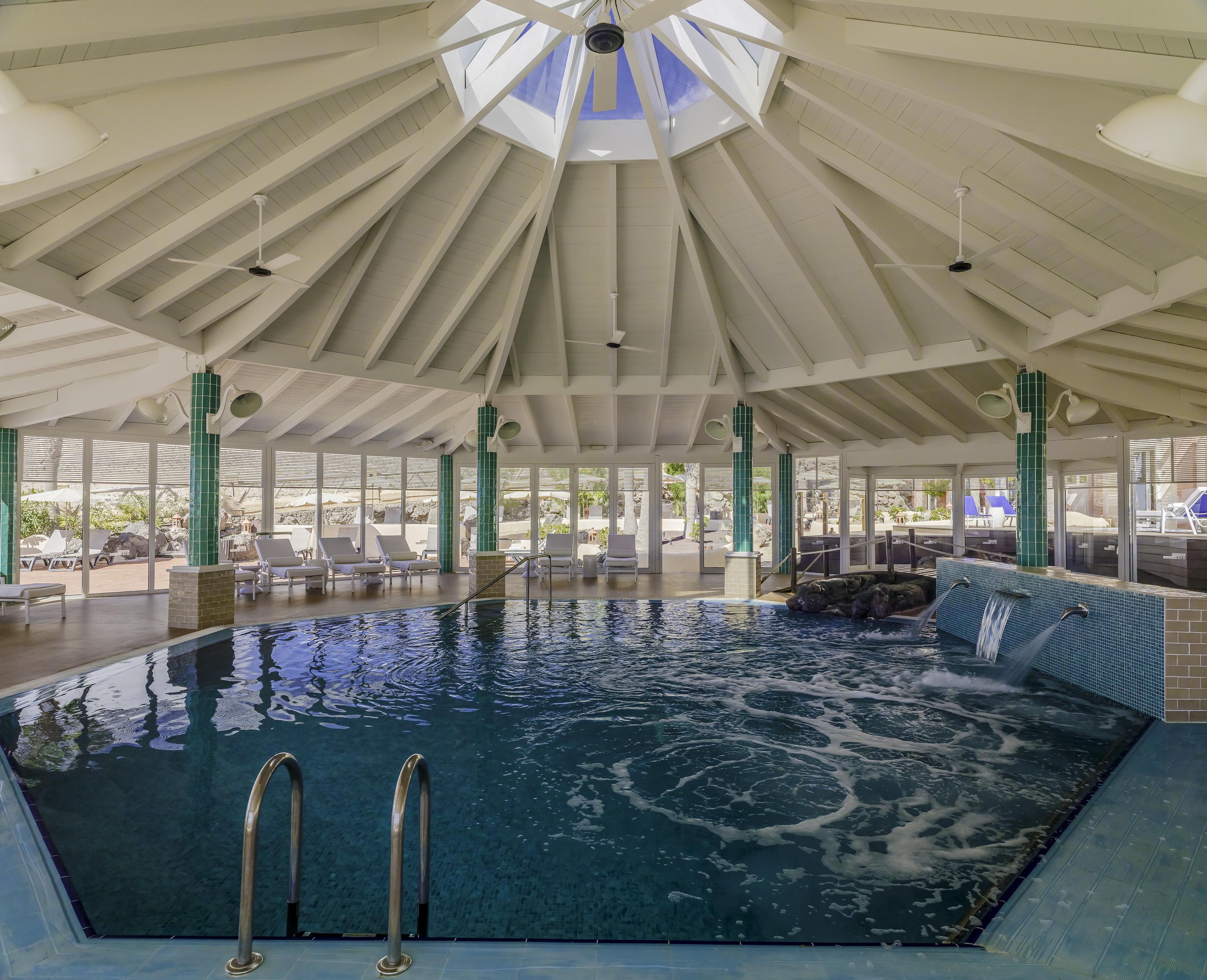 H10 Sentido Playa Esmeralda Hotel 4*