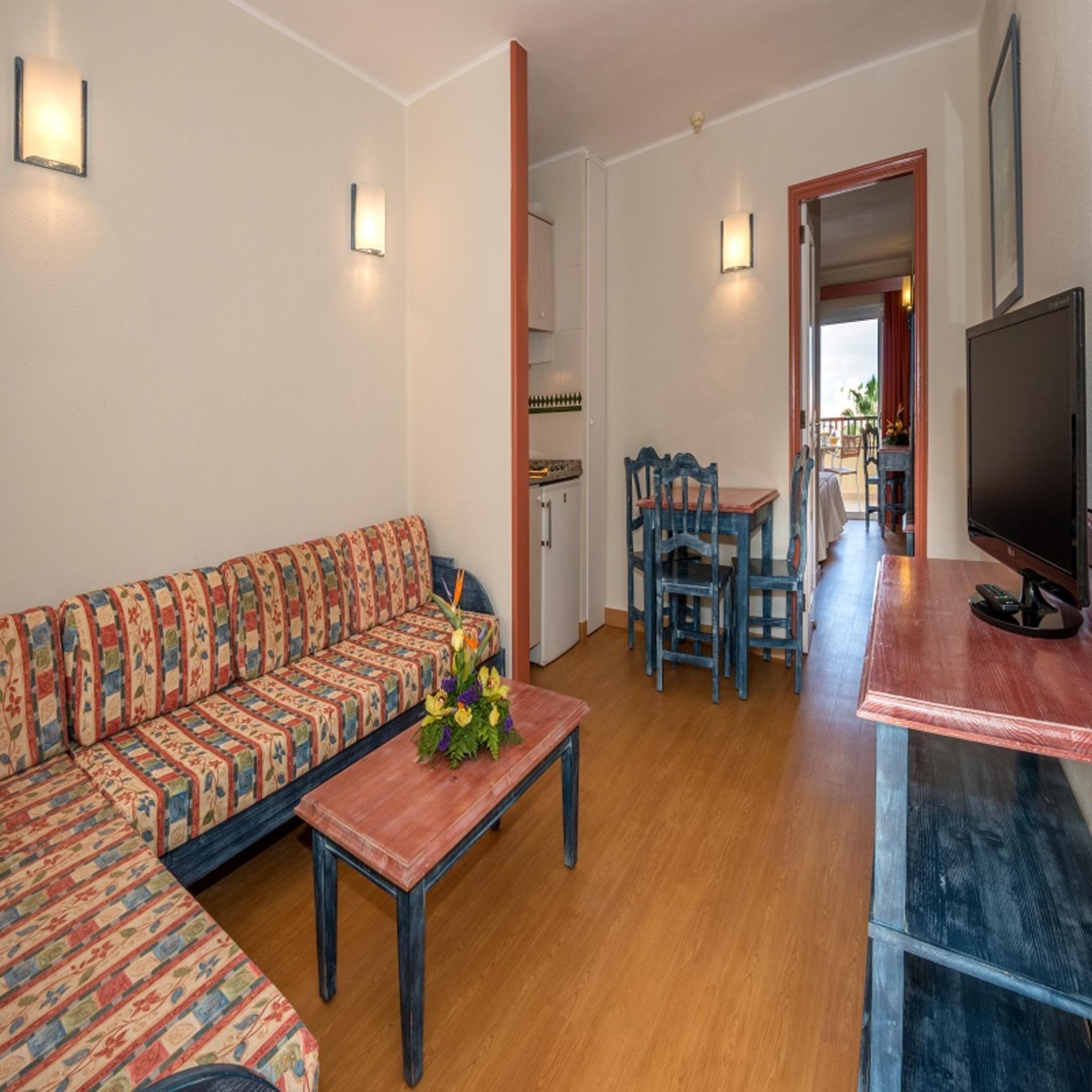 Hovima Jardin Caleta Hotel