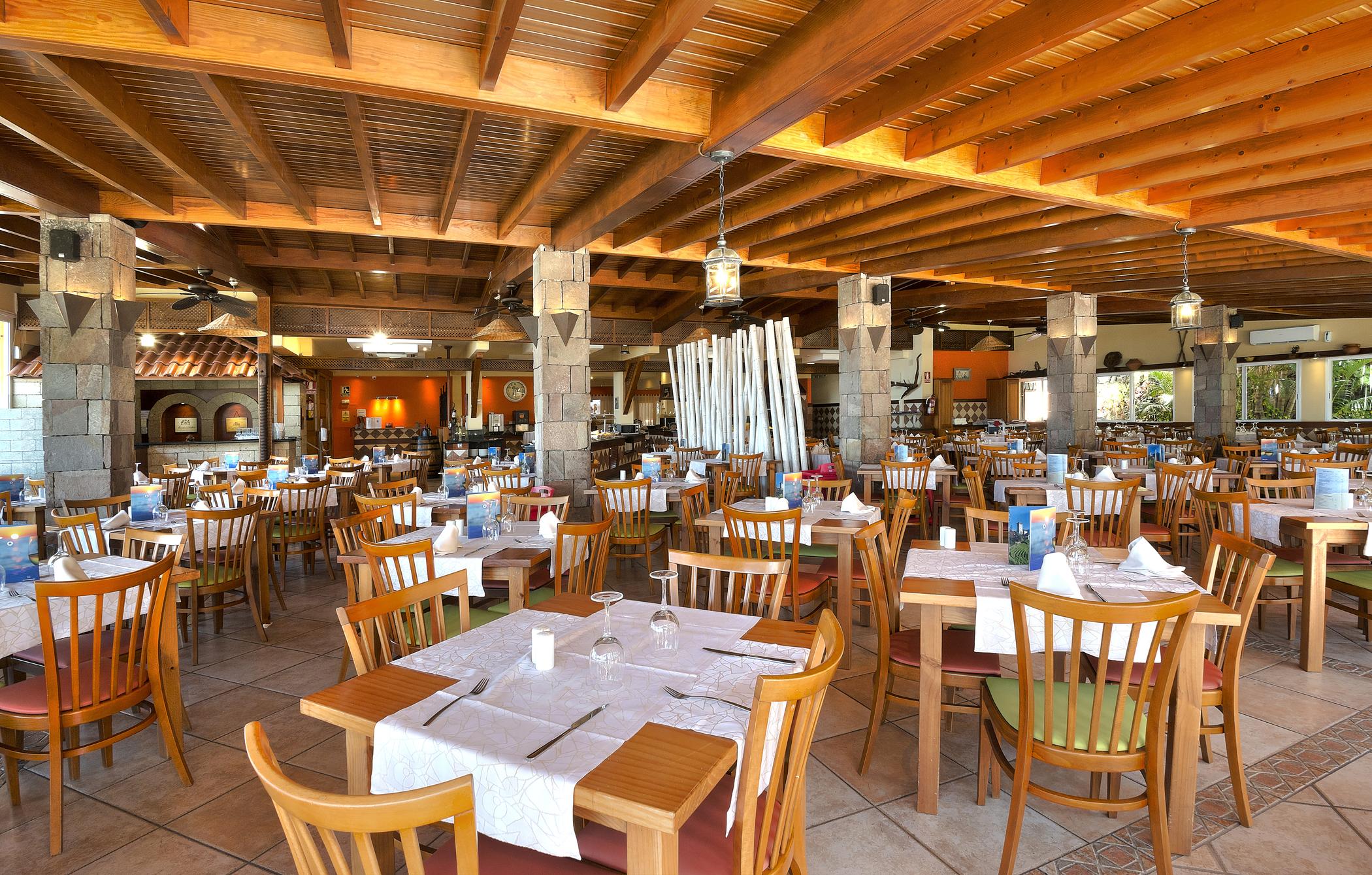 Hovima Jardin Caleta Hotel 3*