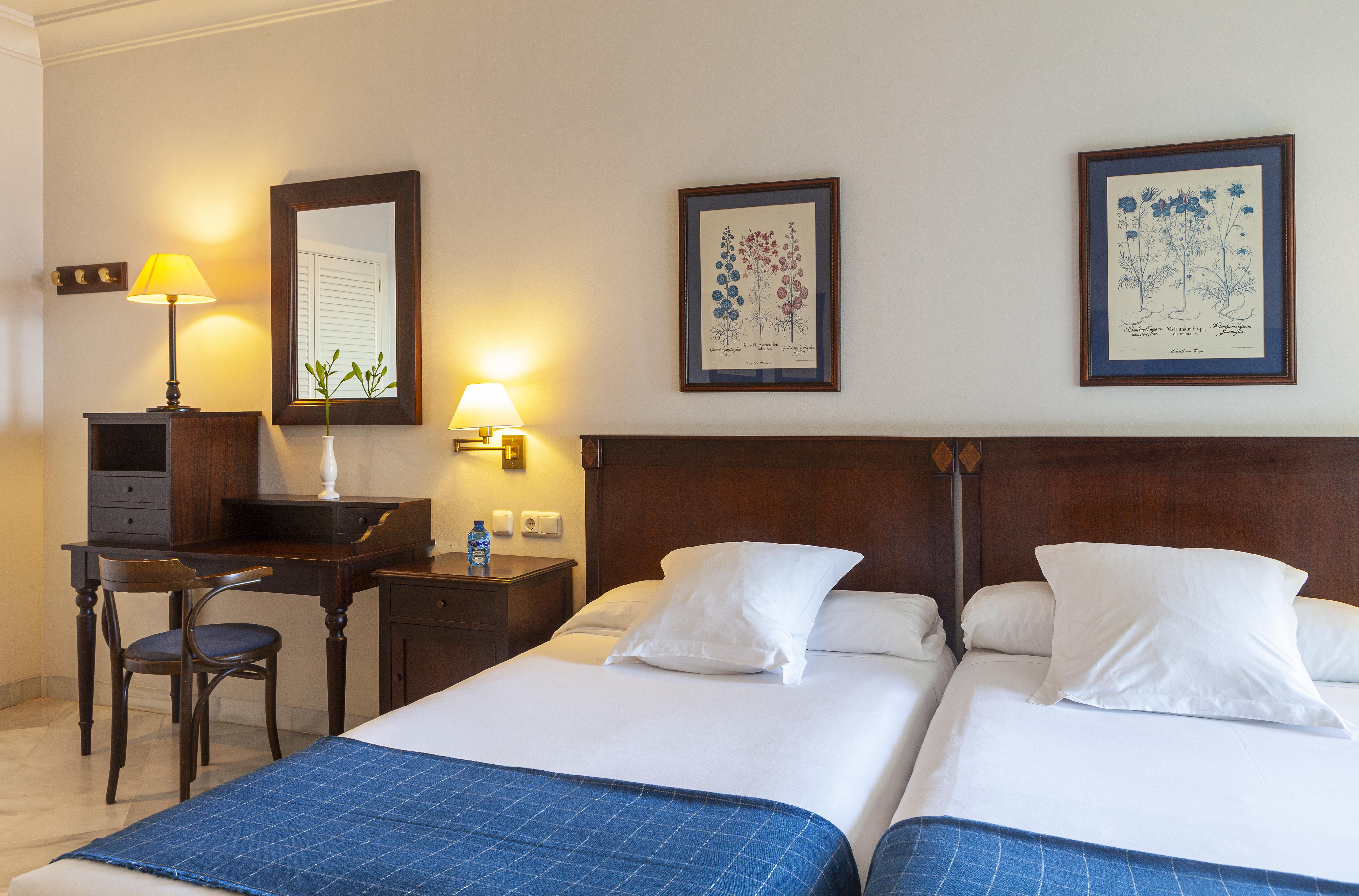 Hotel Duque De Najera 4*
