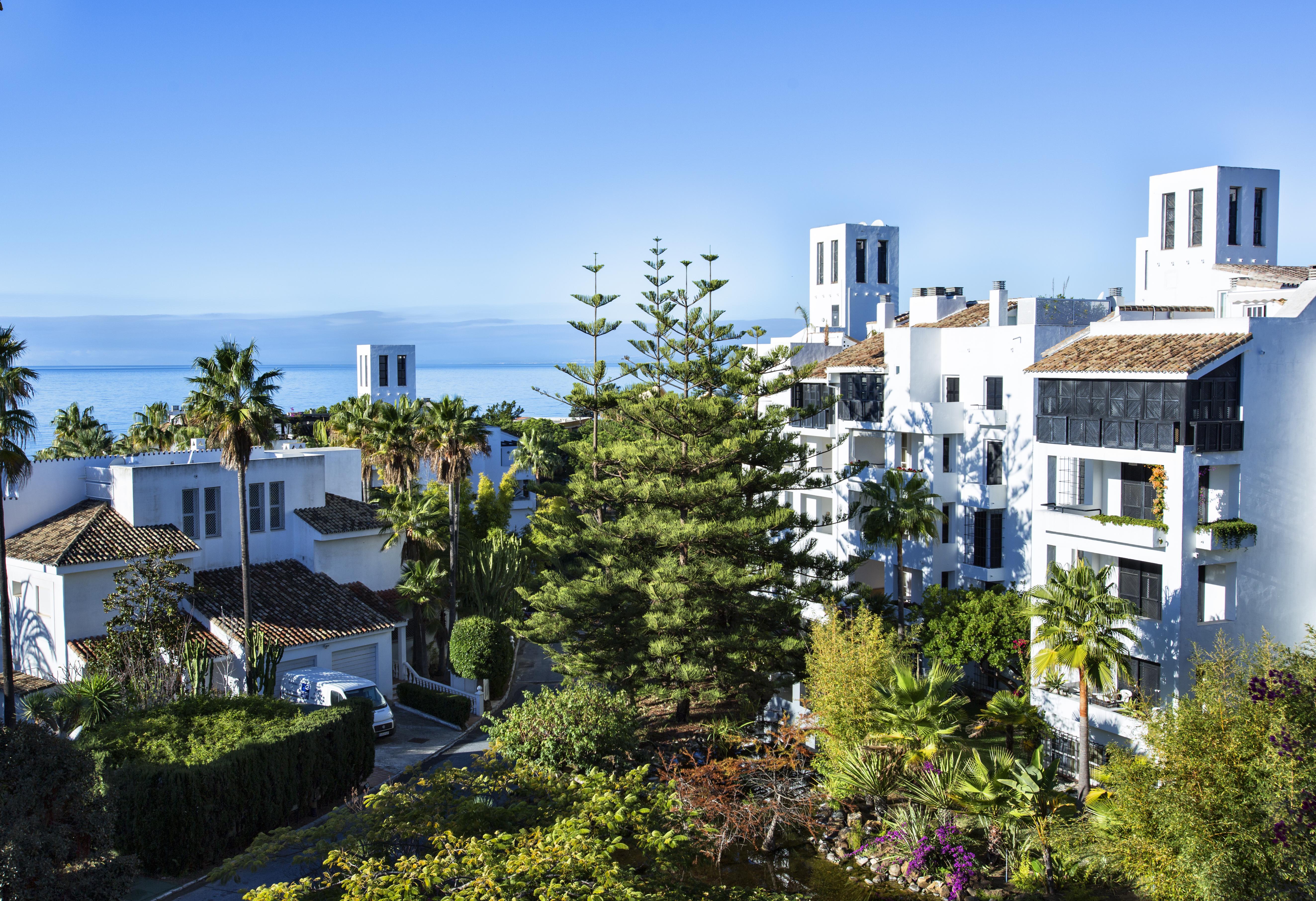 Ona Alanda Club Apartahotel 4*