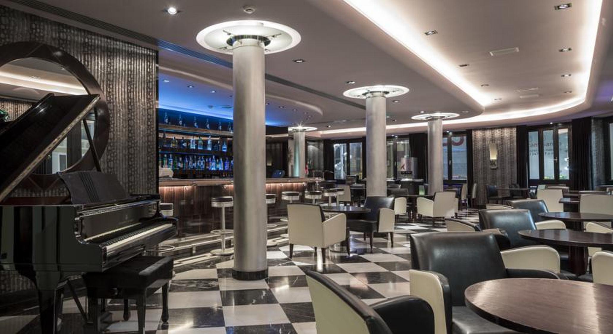 Mate Larios Hotel 4*