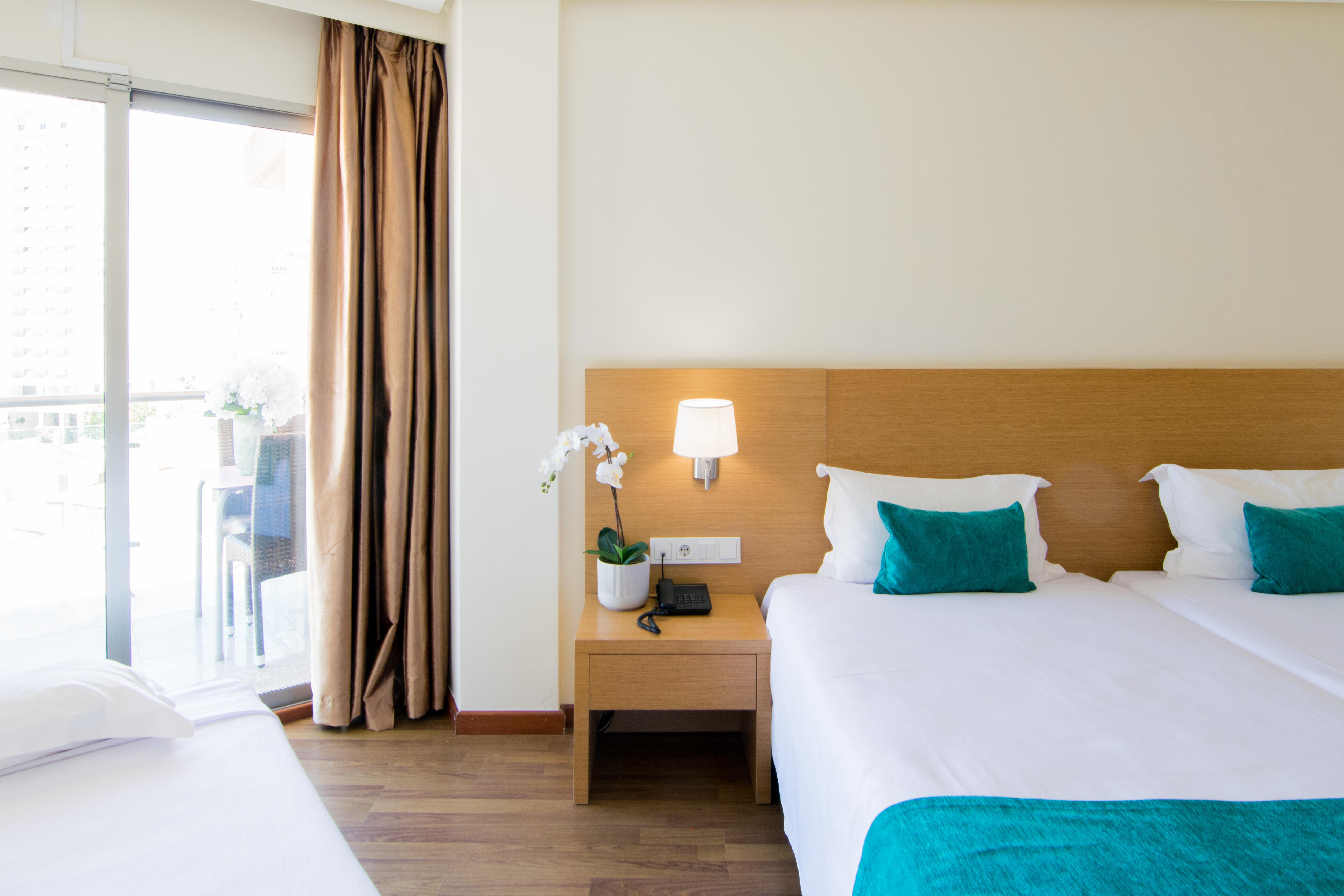 Hotel Cullera Holiday 4*