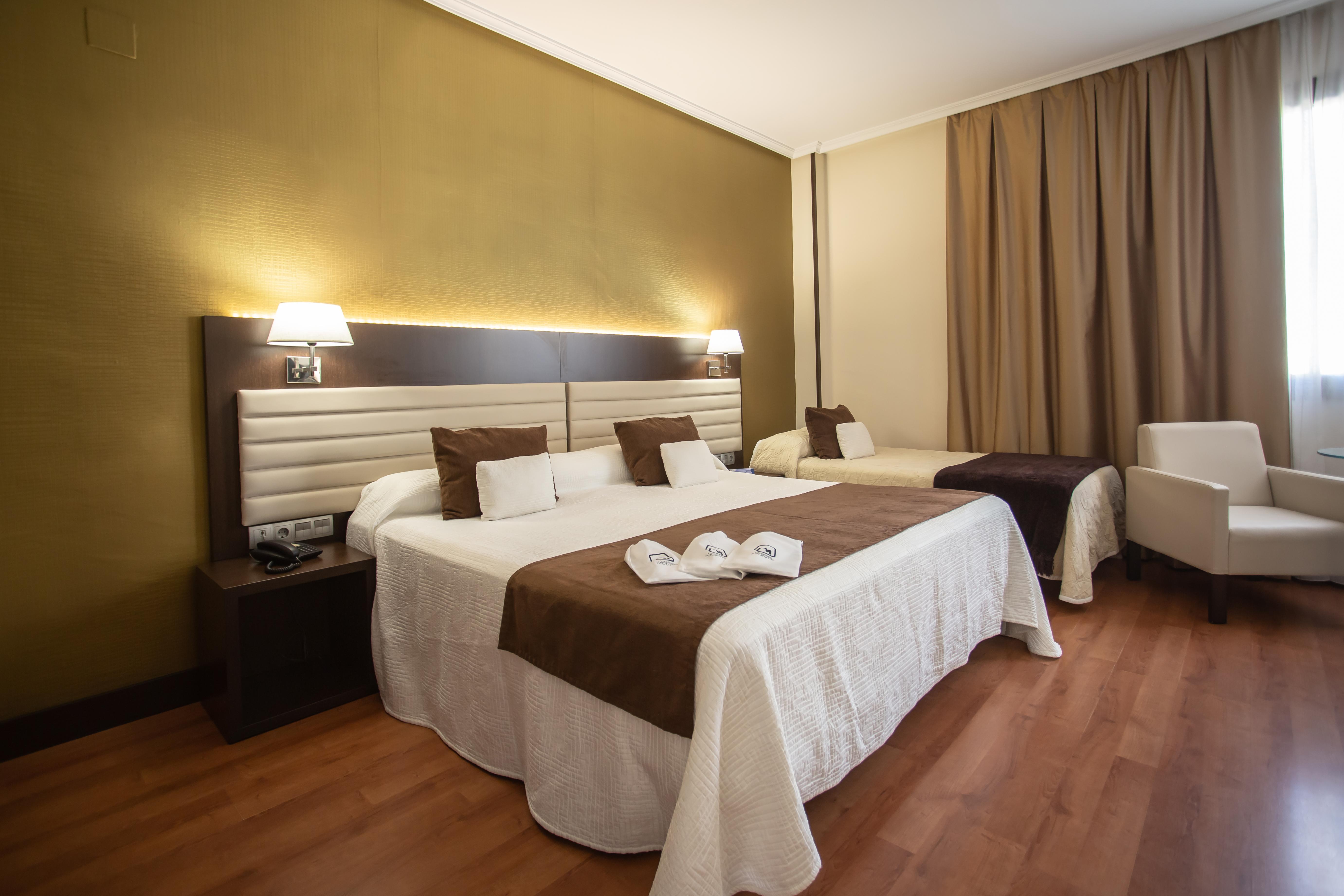 Hotel Monte Puertatierra 4*