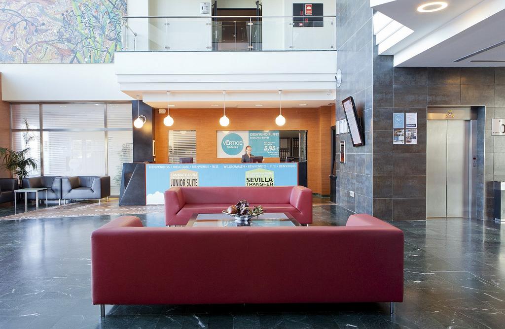 Vertice Sevilla Aljarafe Apartment *