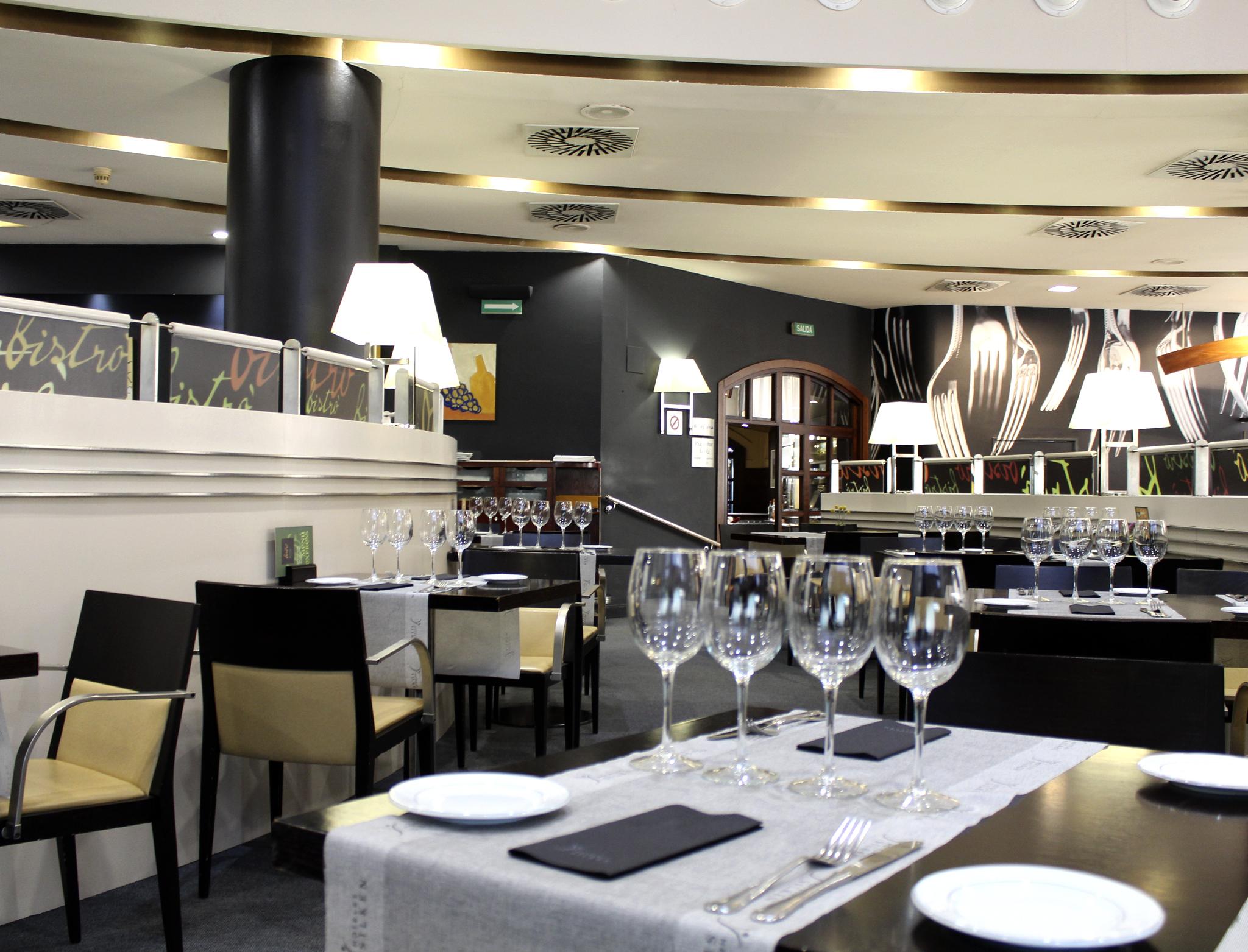 Silken Amara Plaza