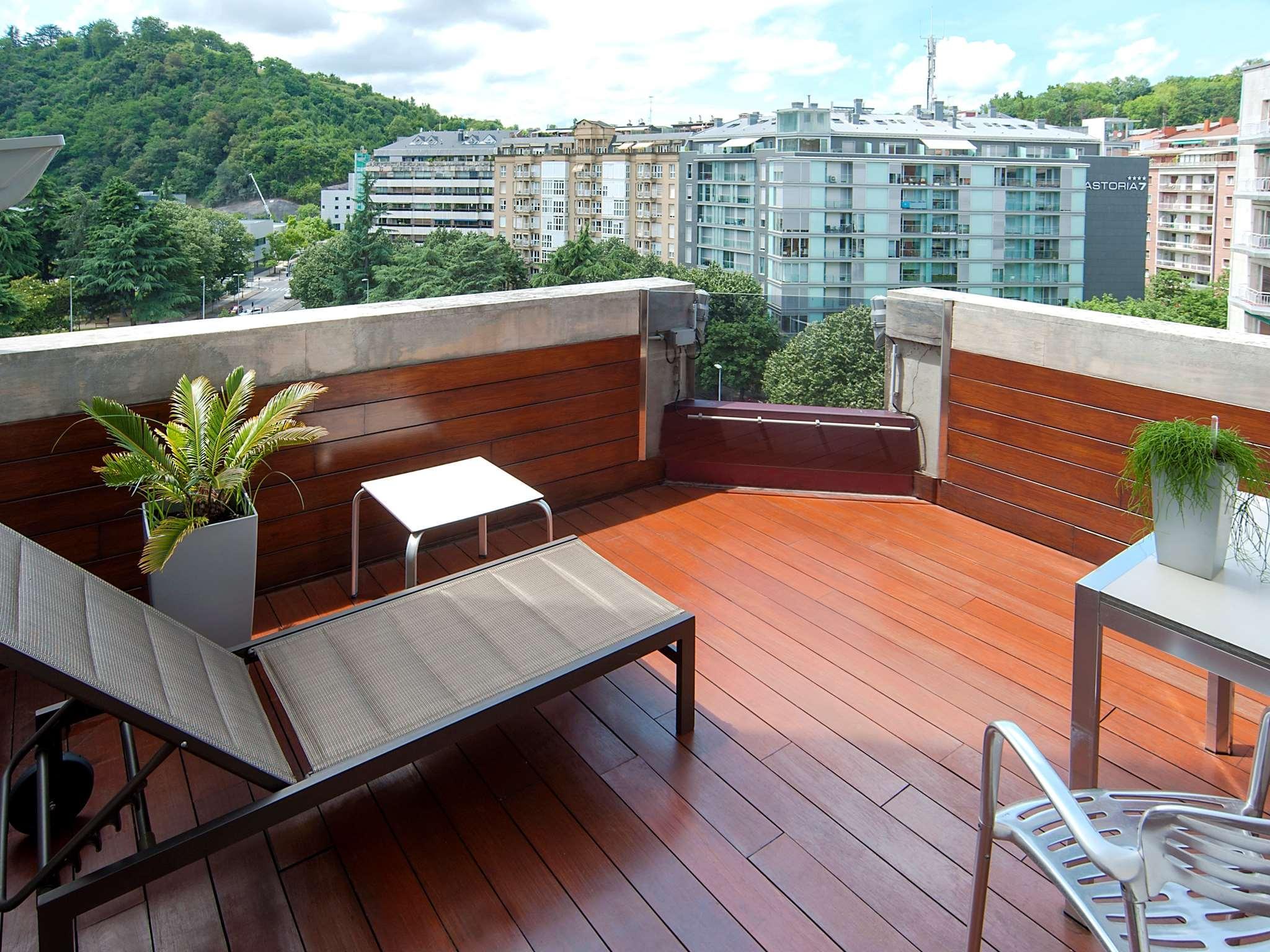 Silken Amara Plaza 4*