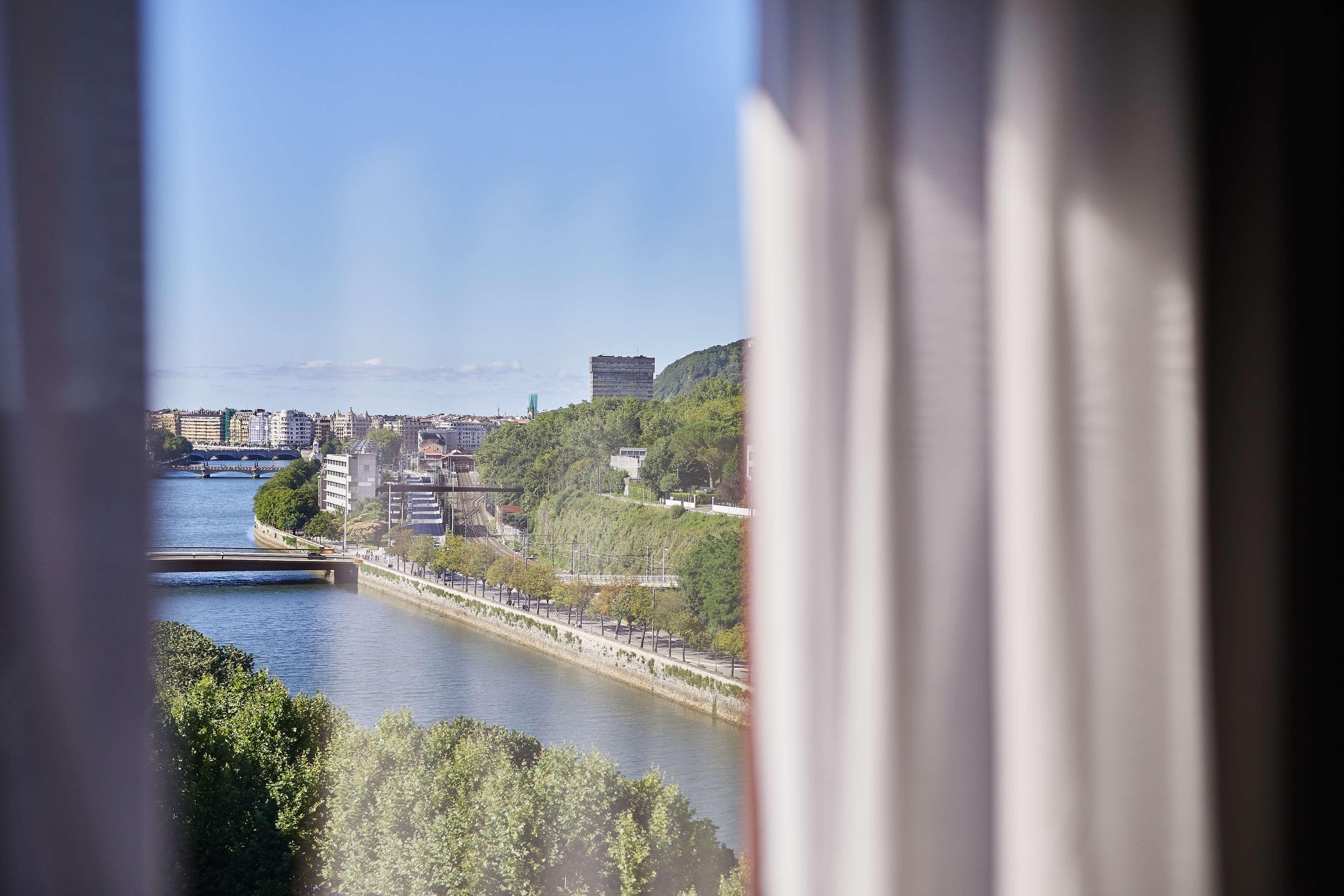 Silken Amara Plaza Hotel 4*