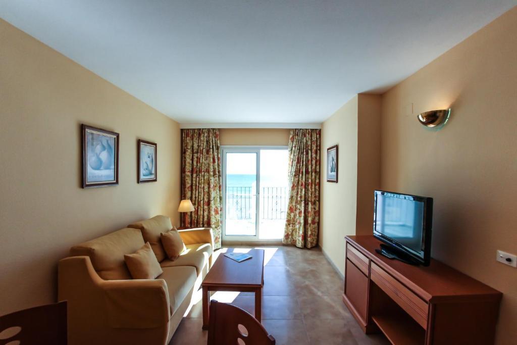 Bahía Serena Apartahotel