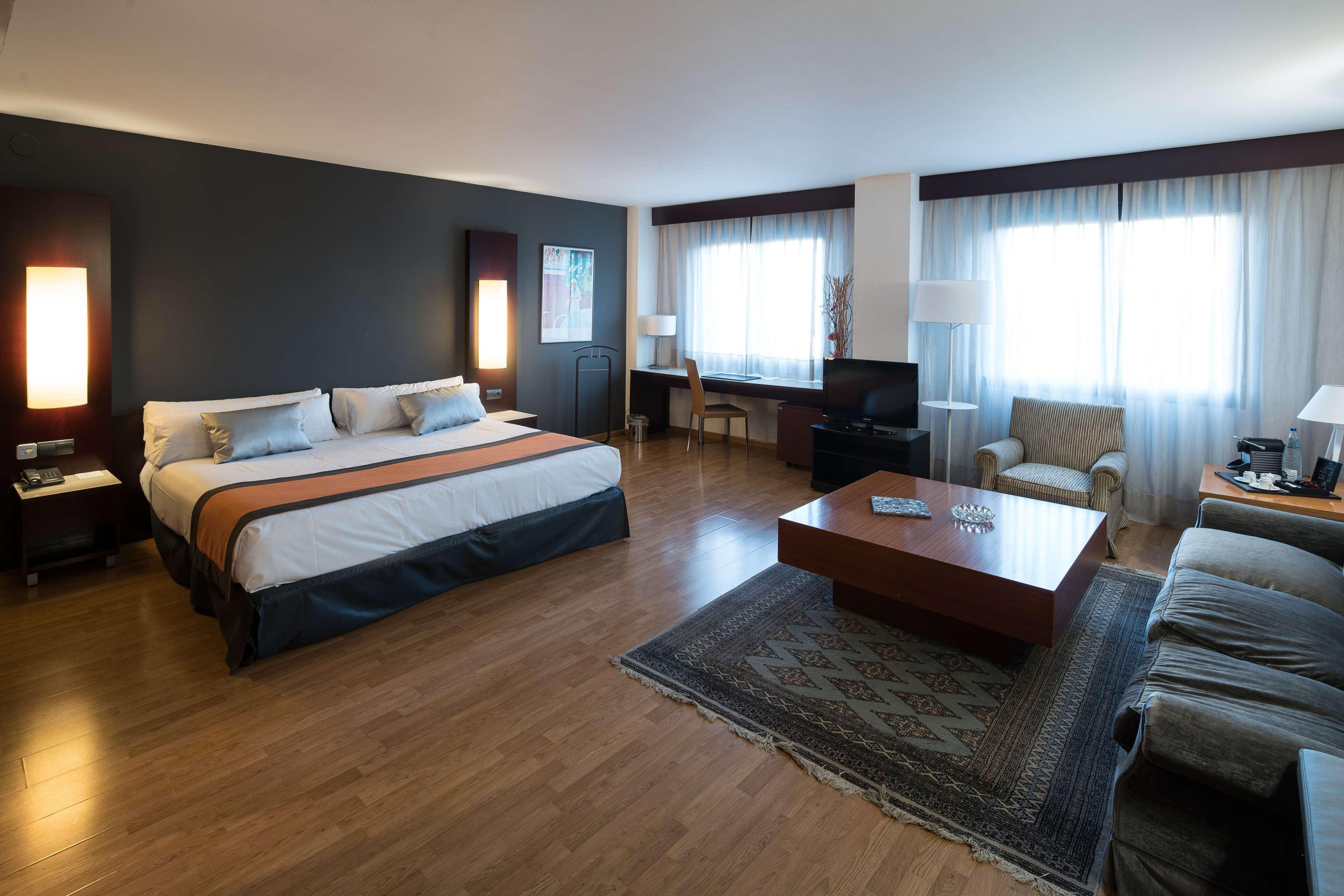 Catalonia Hotel