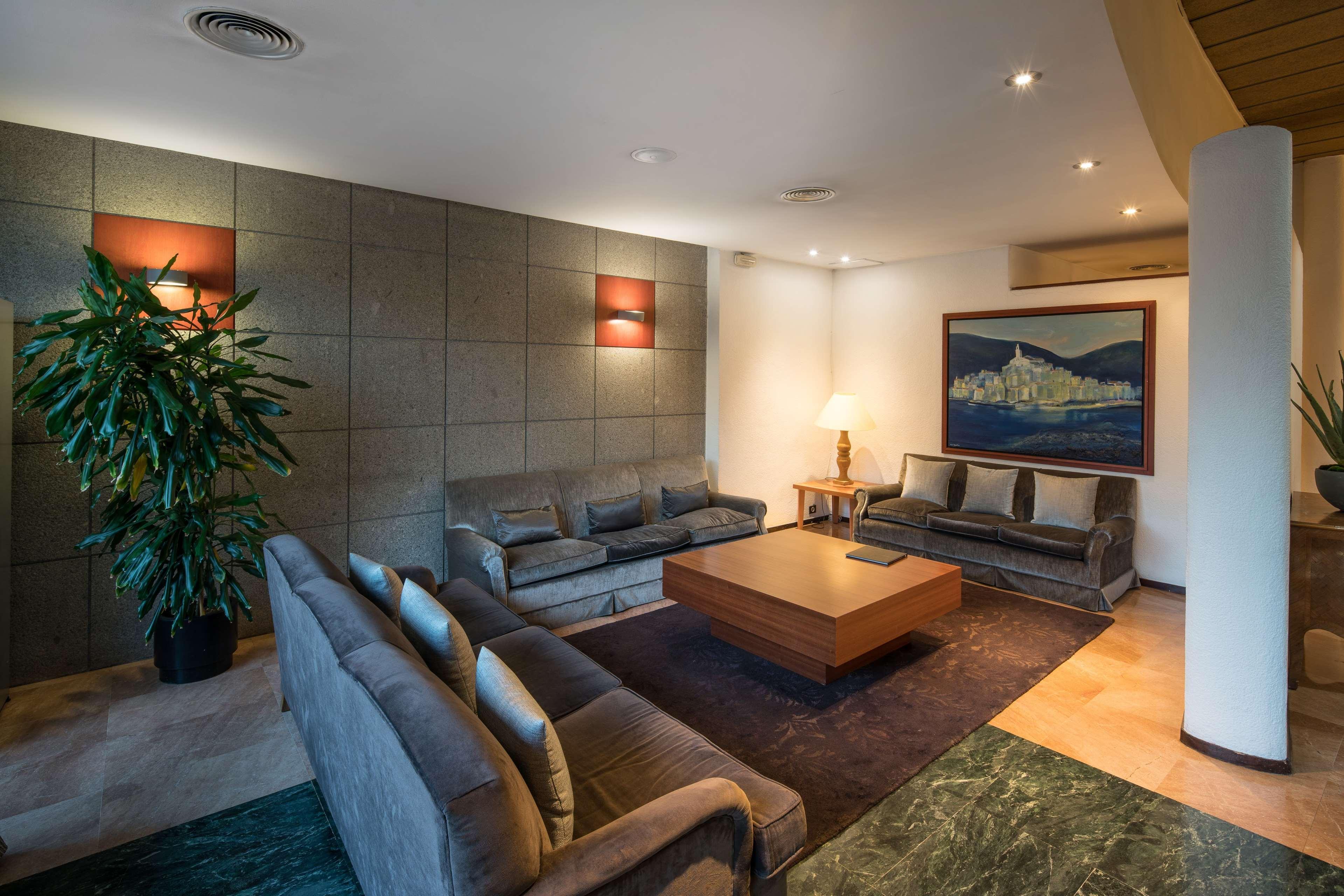 Catalonia Hotel 4*