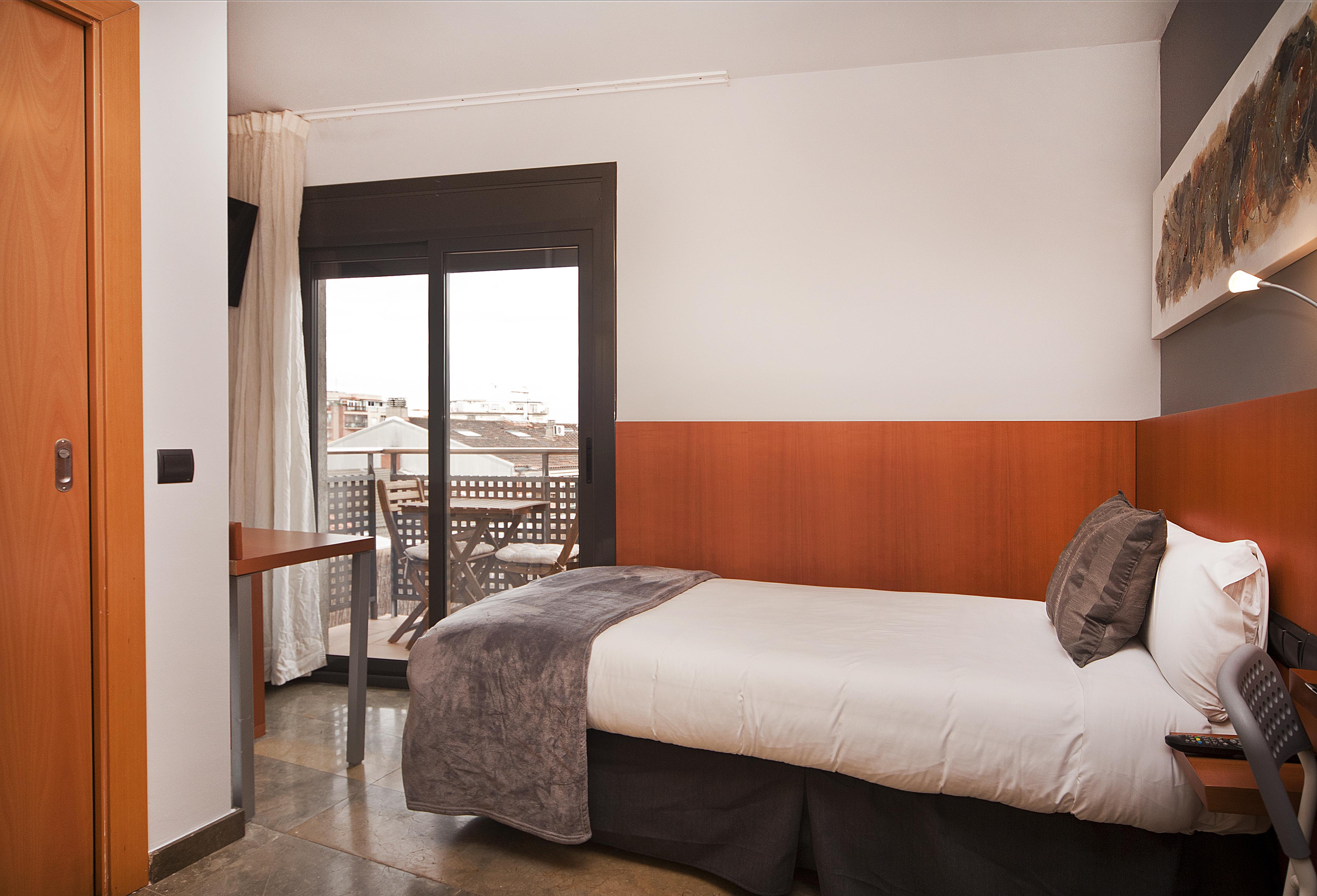 Sant Pere Ll Hspii Hotel Rubi