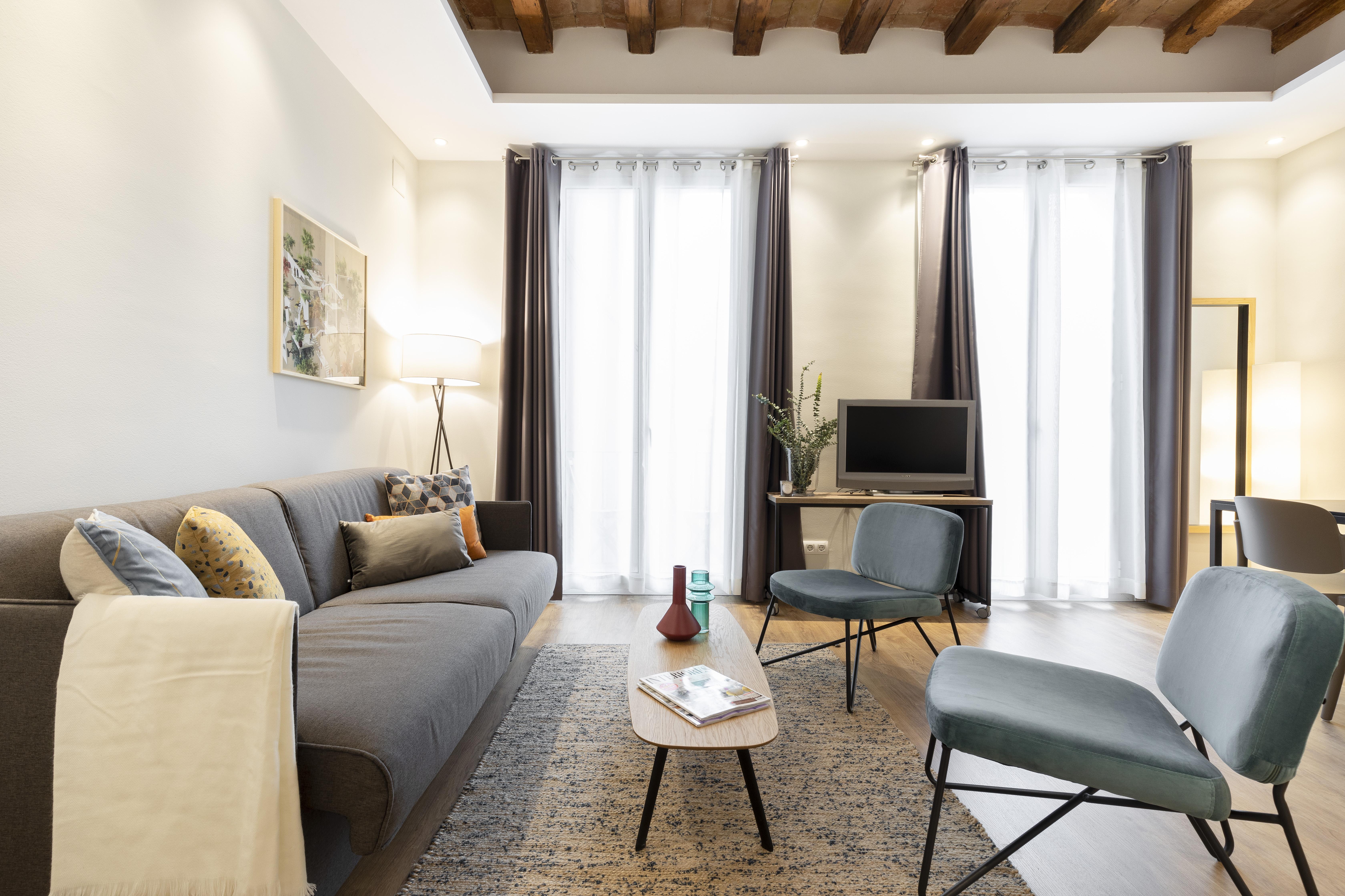 Aspasios Urquinaona Apartment