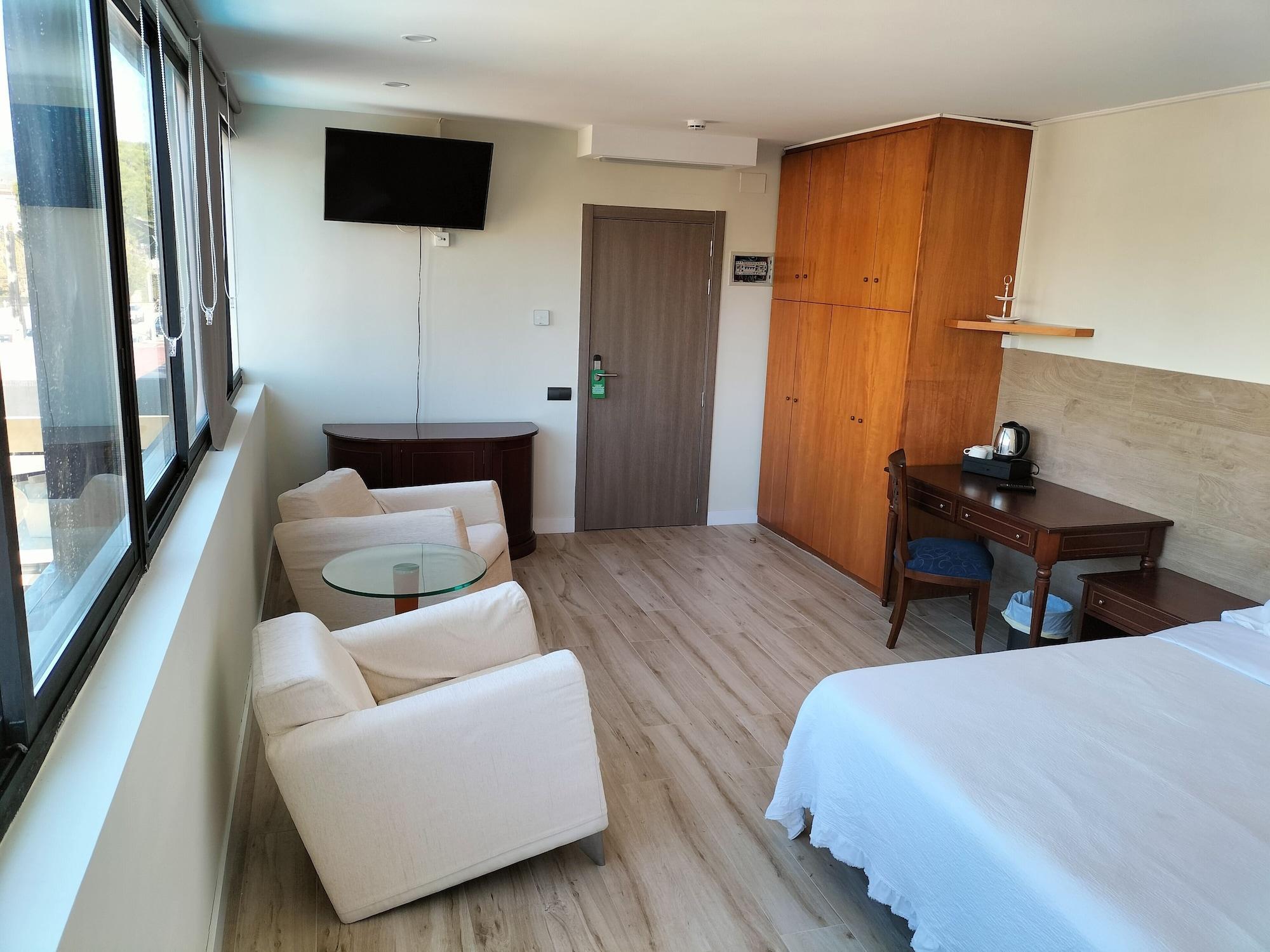 153 Hotel 3*